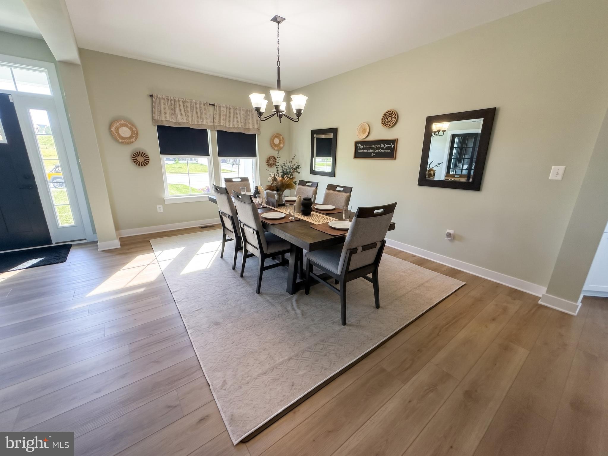 HIGH POINTE - Residential