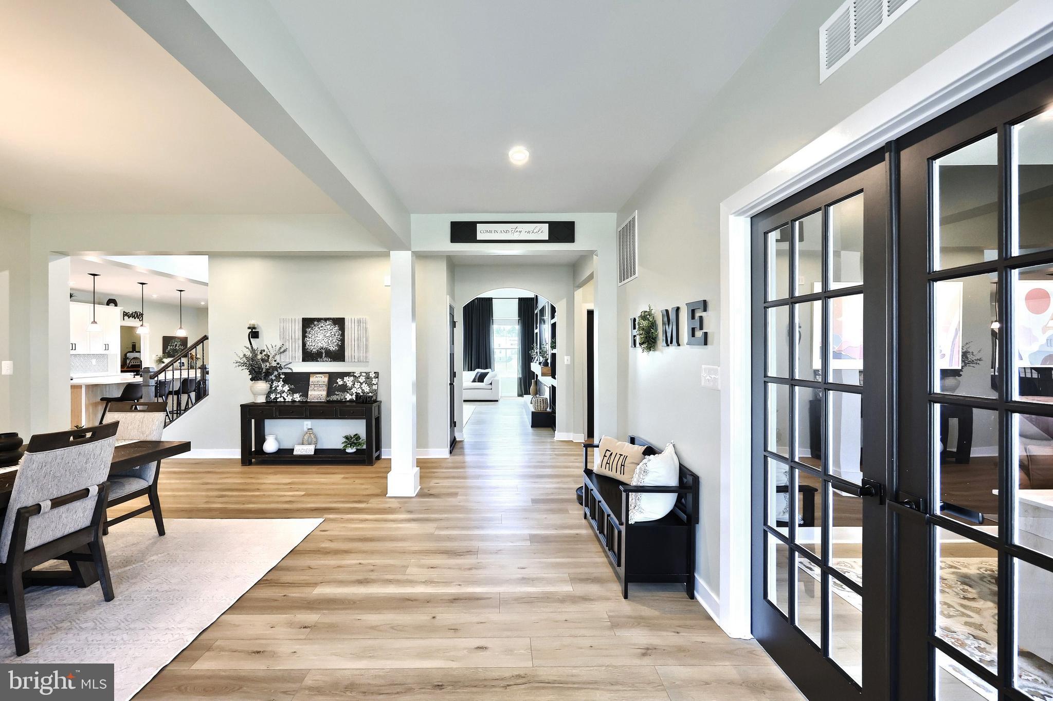 HIGH POINTE - Residential