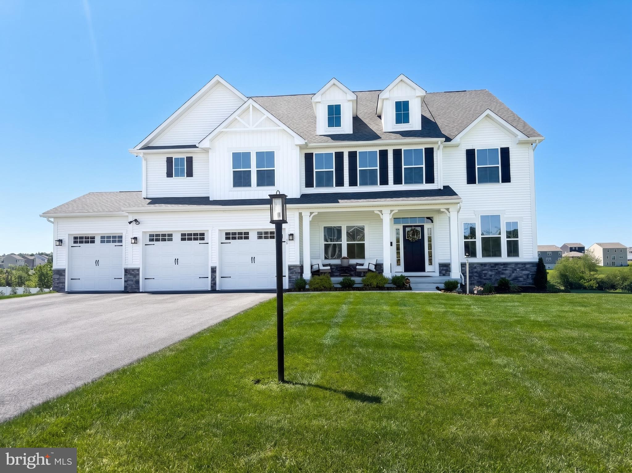 HIGH POINTE - Residential