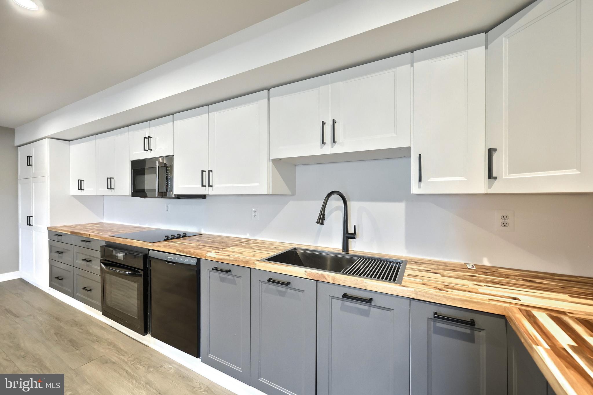 HIGH POINTE - Residential