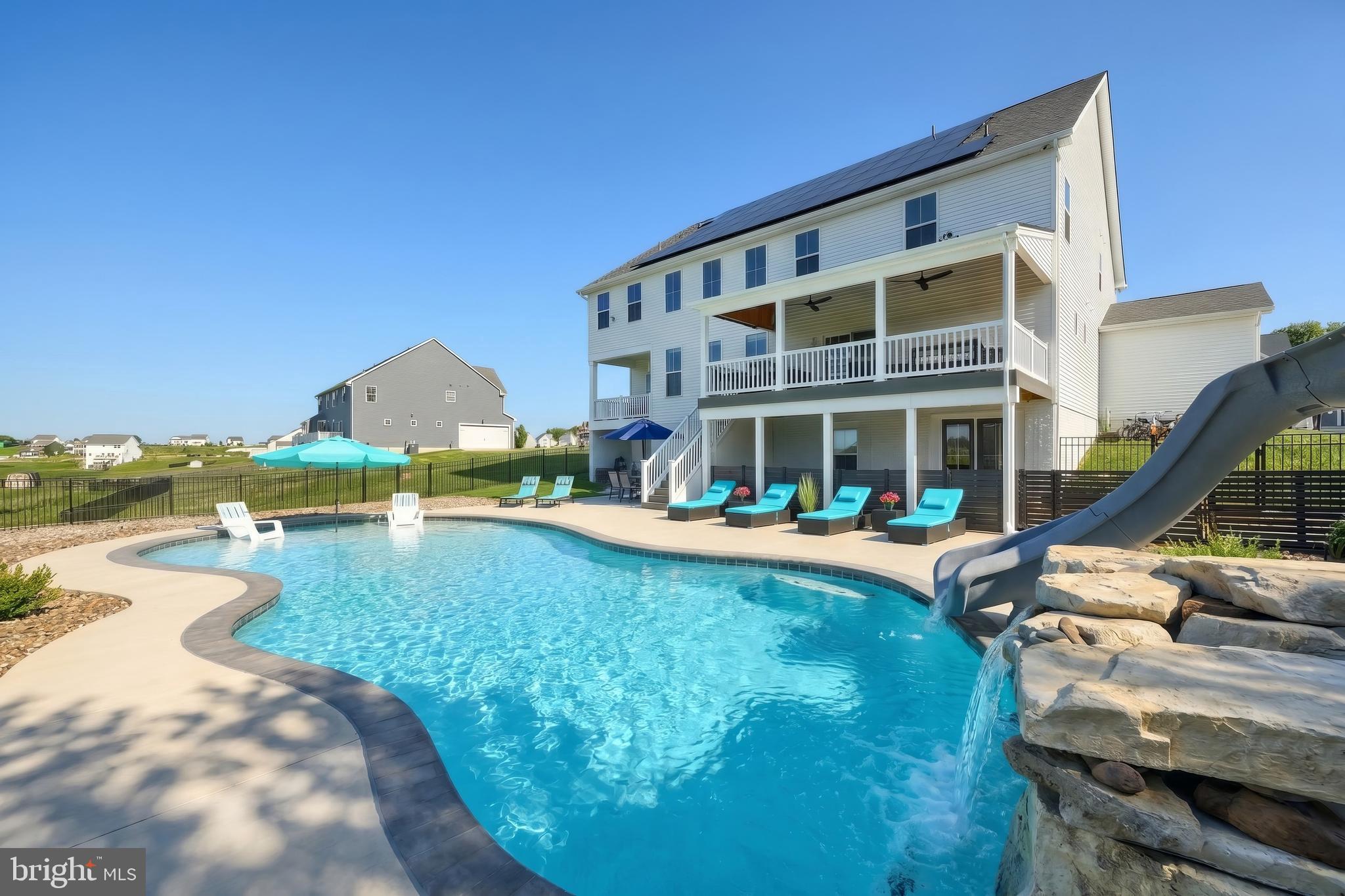 HIGH POINTE - Residential