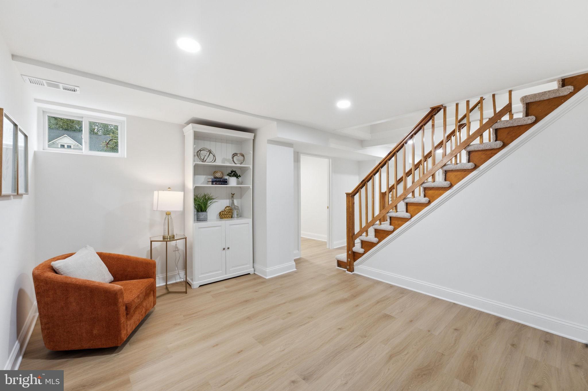 KENT GARDENS - Residential