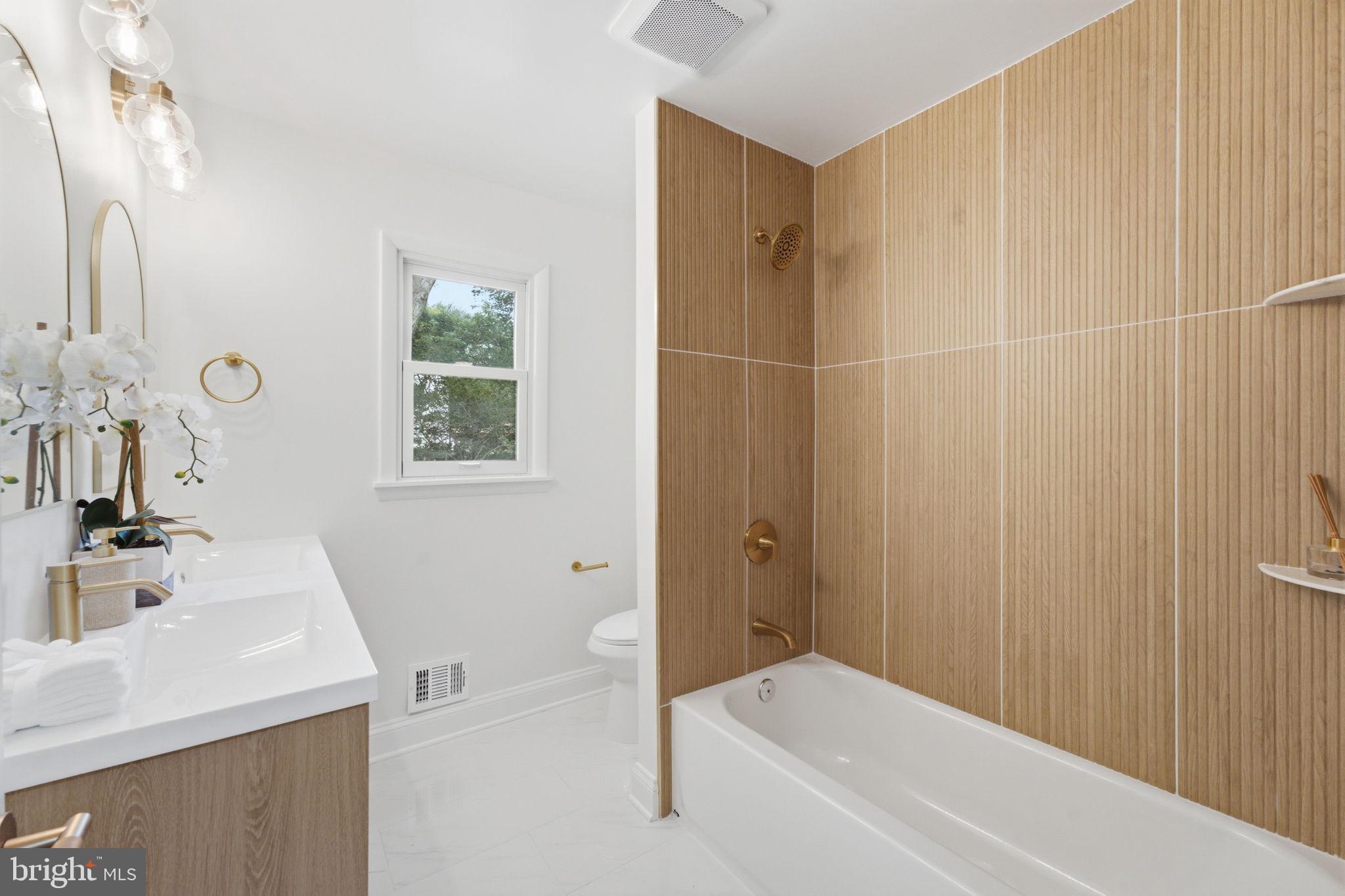 KENT GARDENS - Residential