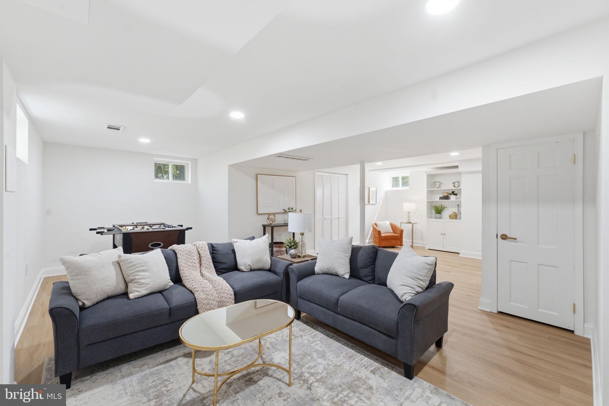 KENT GARDENS - Residential