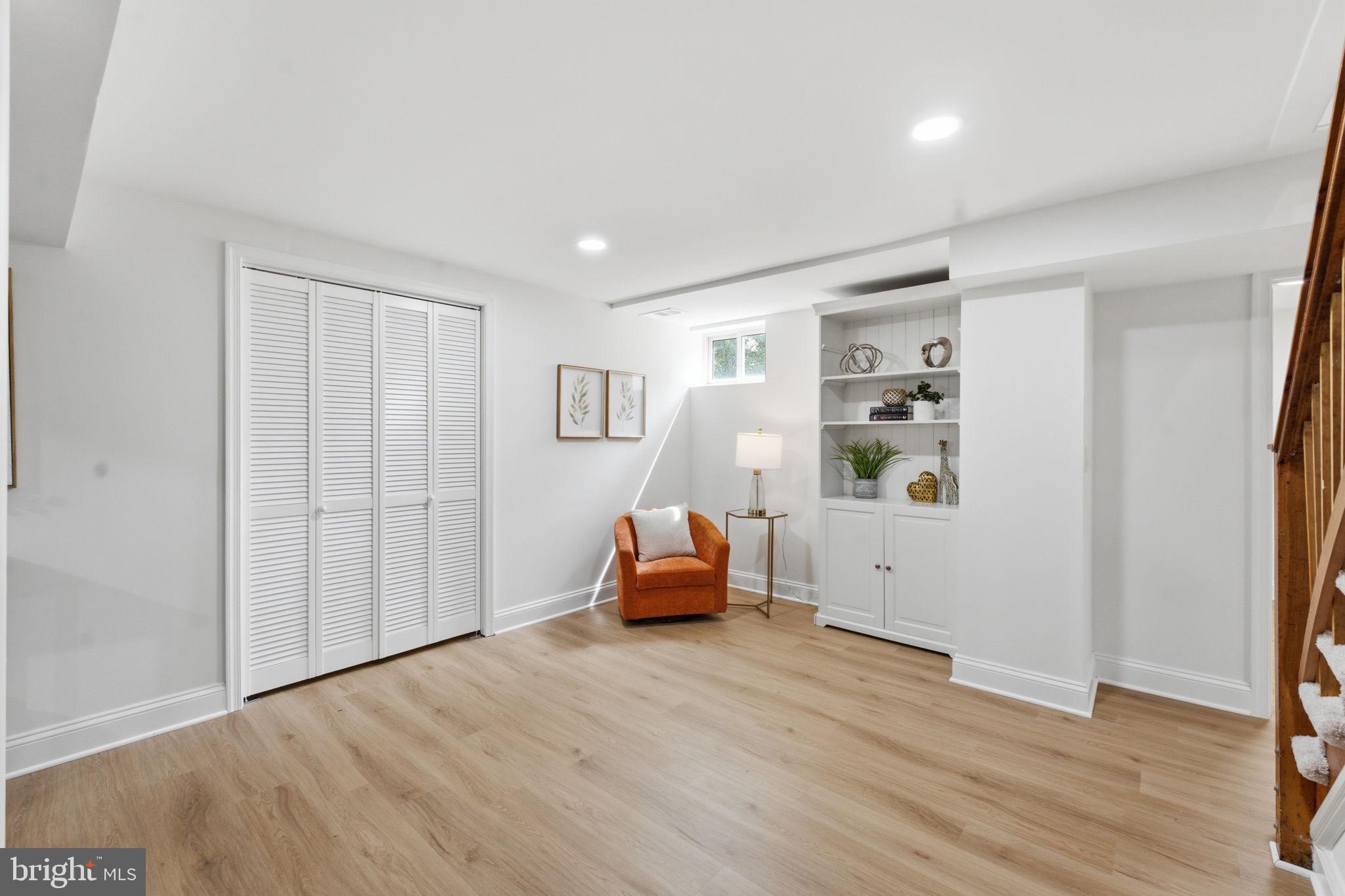 KENT GARDENS - Residential