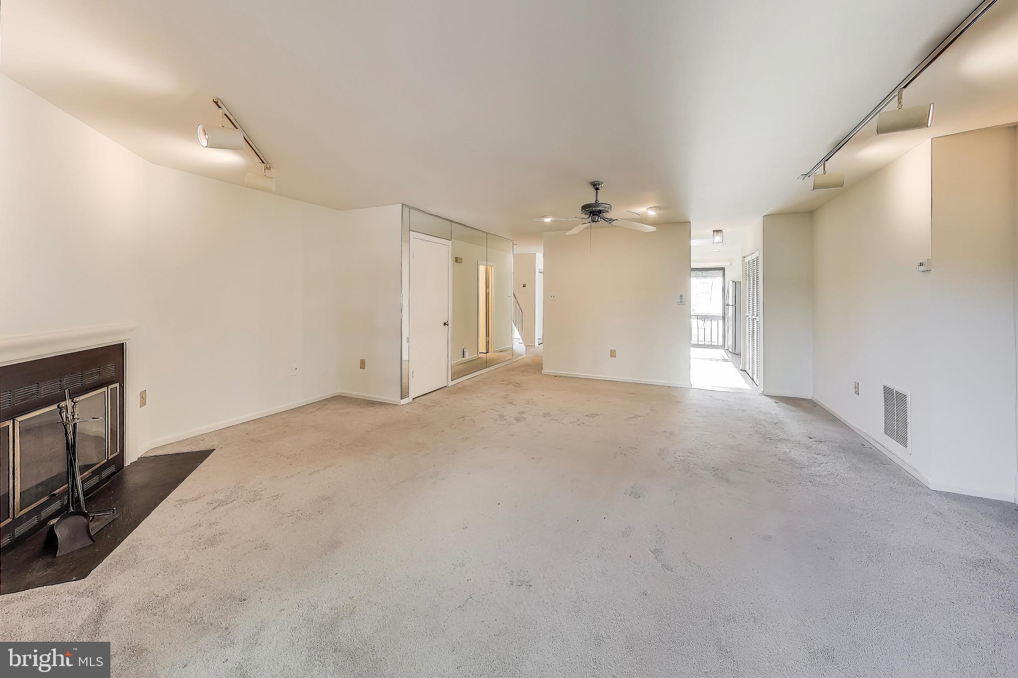 BRISTOL SQUARE - Residential