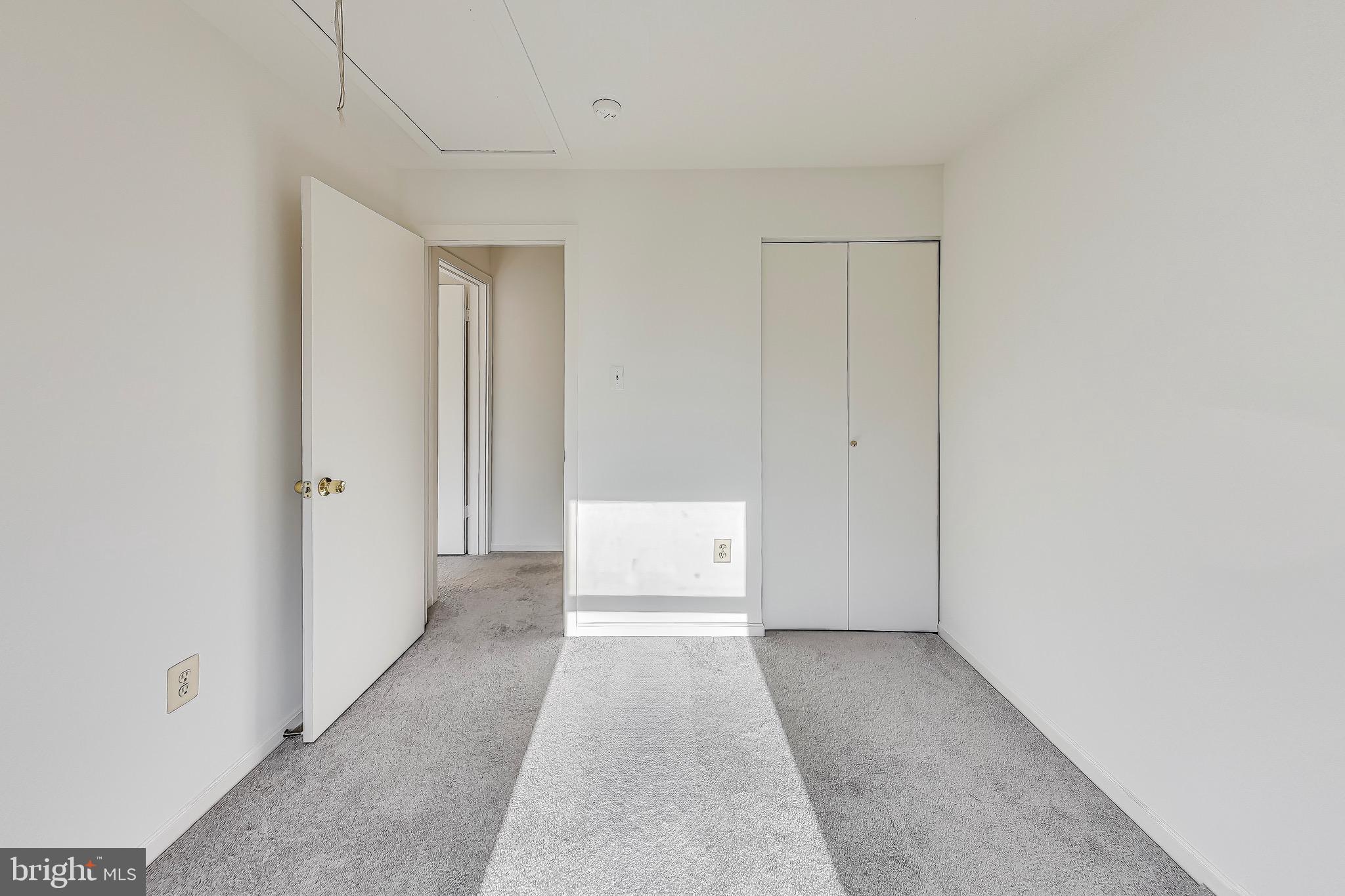 BRISTOL SQUARE - Residential