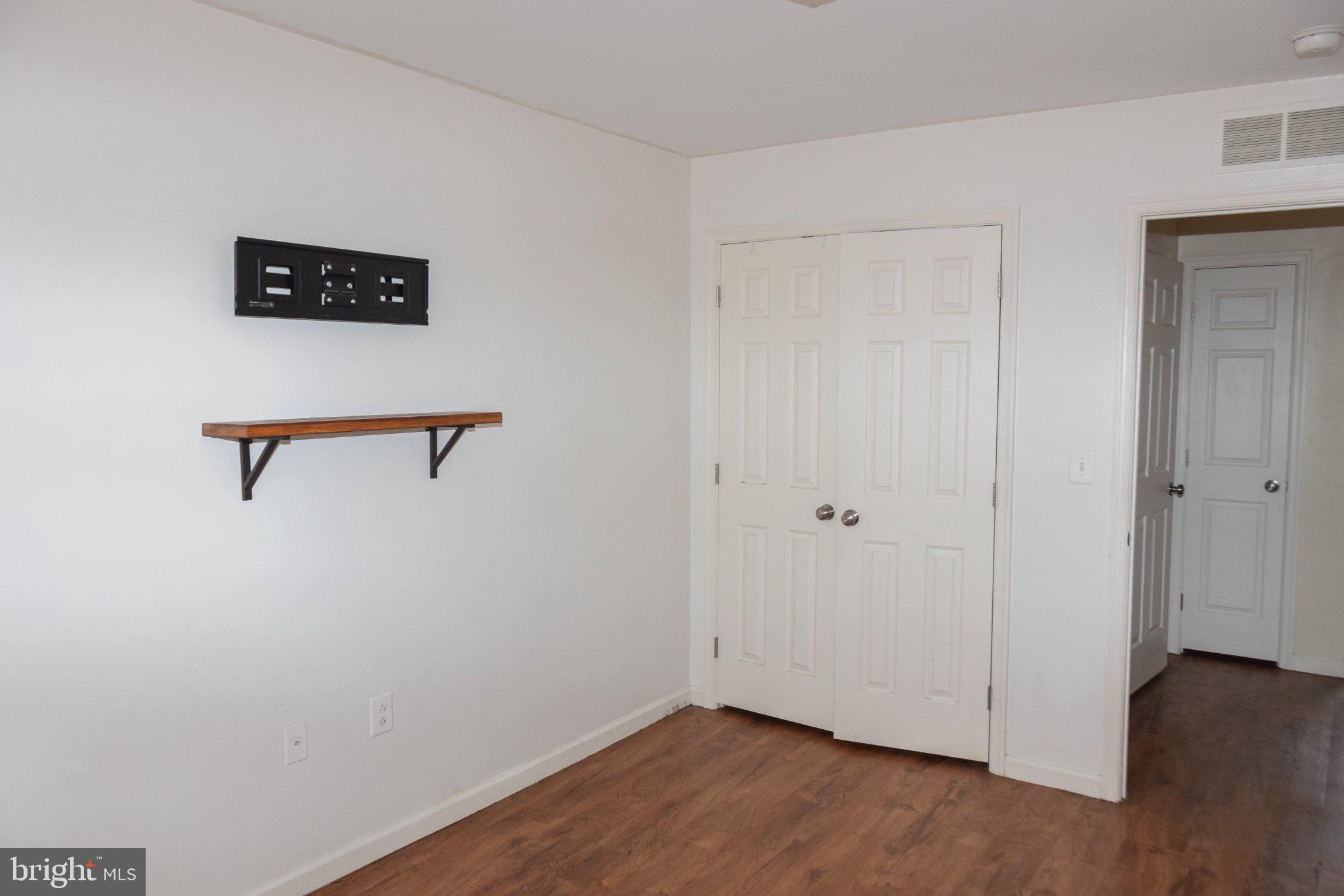 MILL CREEK - Residential