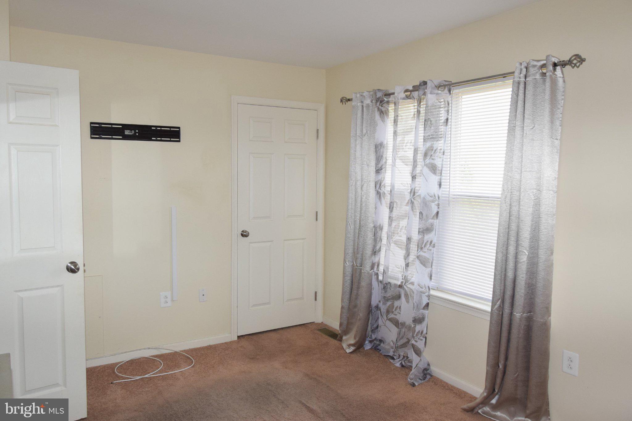 MILL CREEK - Residential