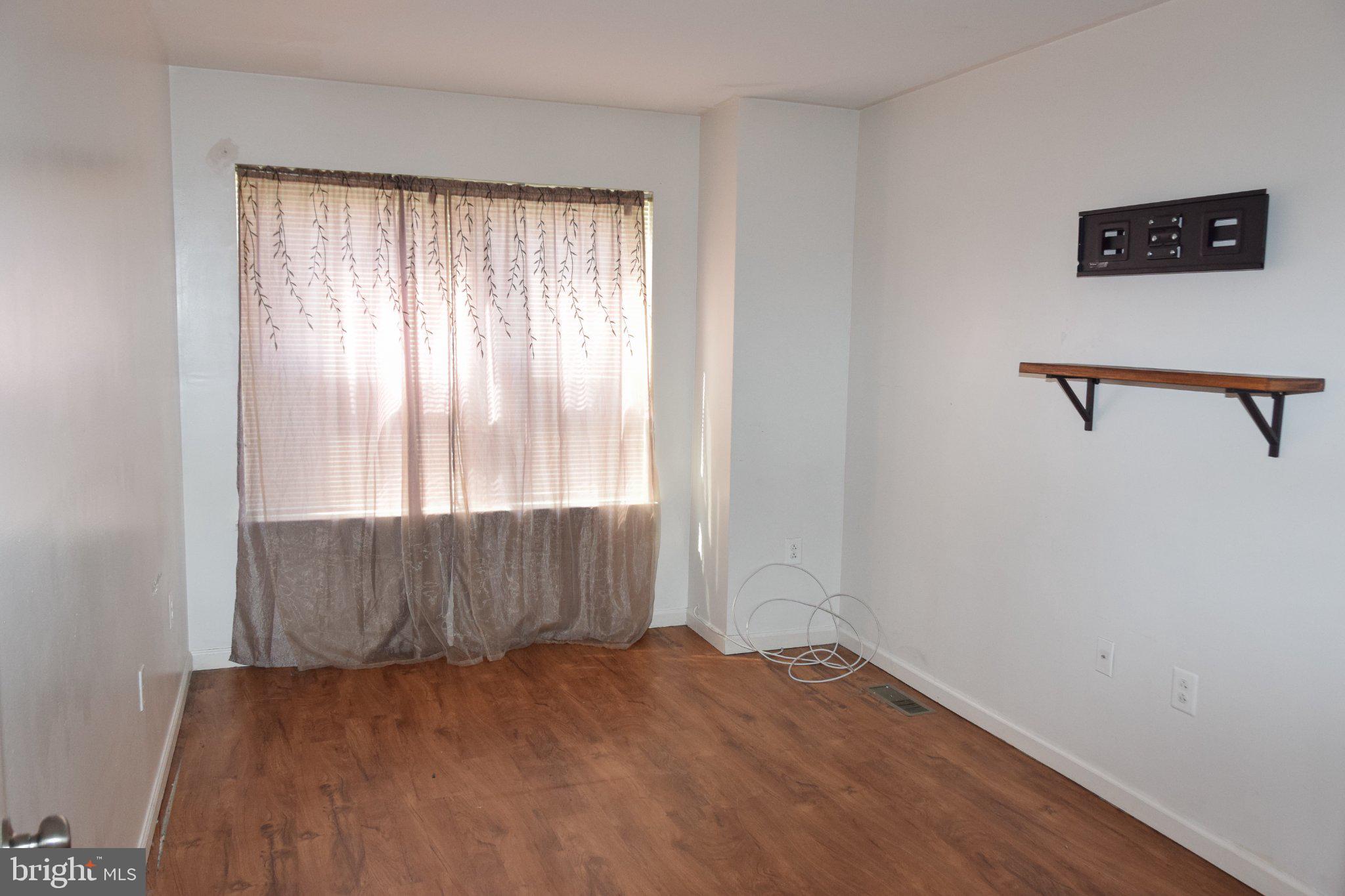 MILL CREEK - Residential