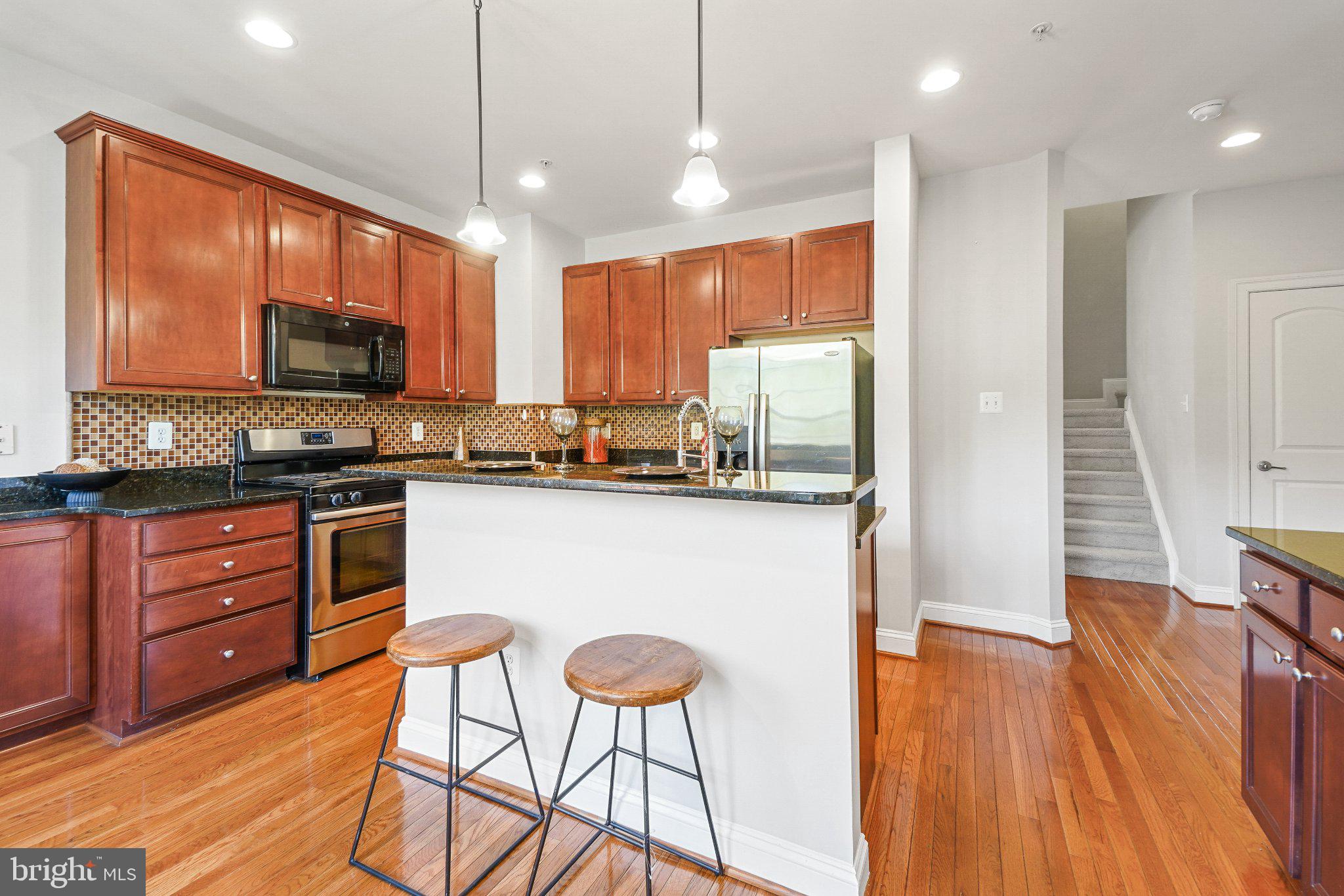 HIDDEN CREEK - Residential Lease