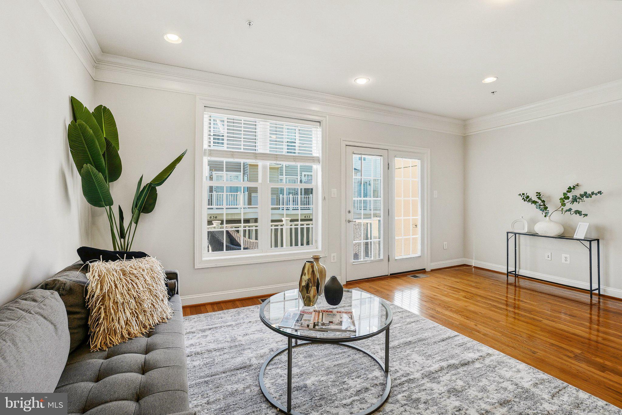 HIDDEN CREEK - Residential Lease