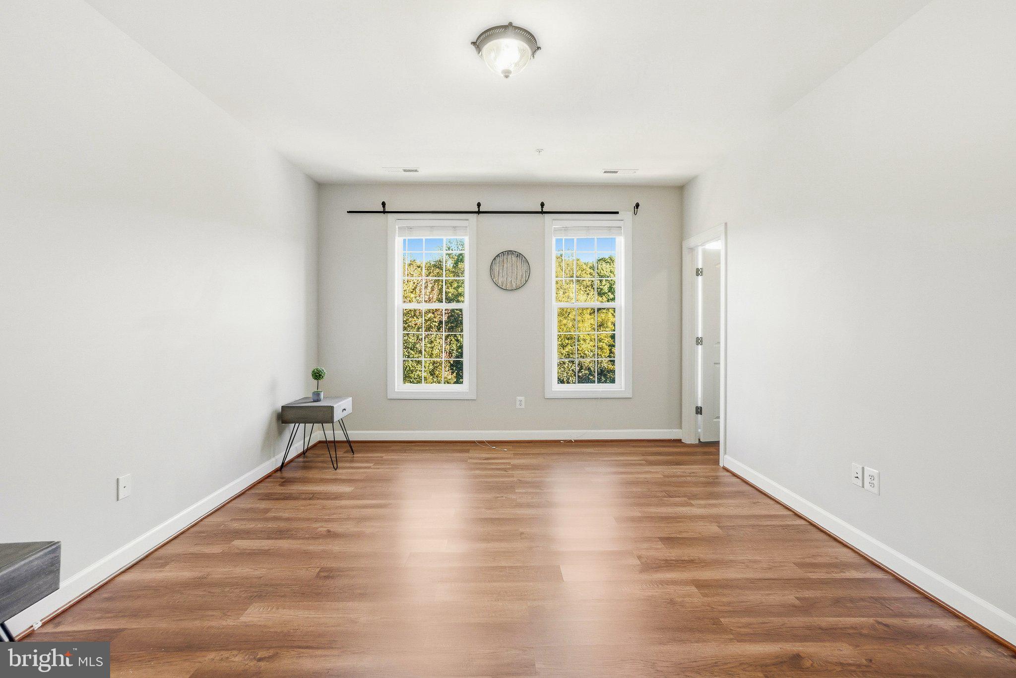 HIDDEN CREEK - Residential Lease