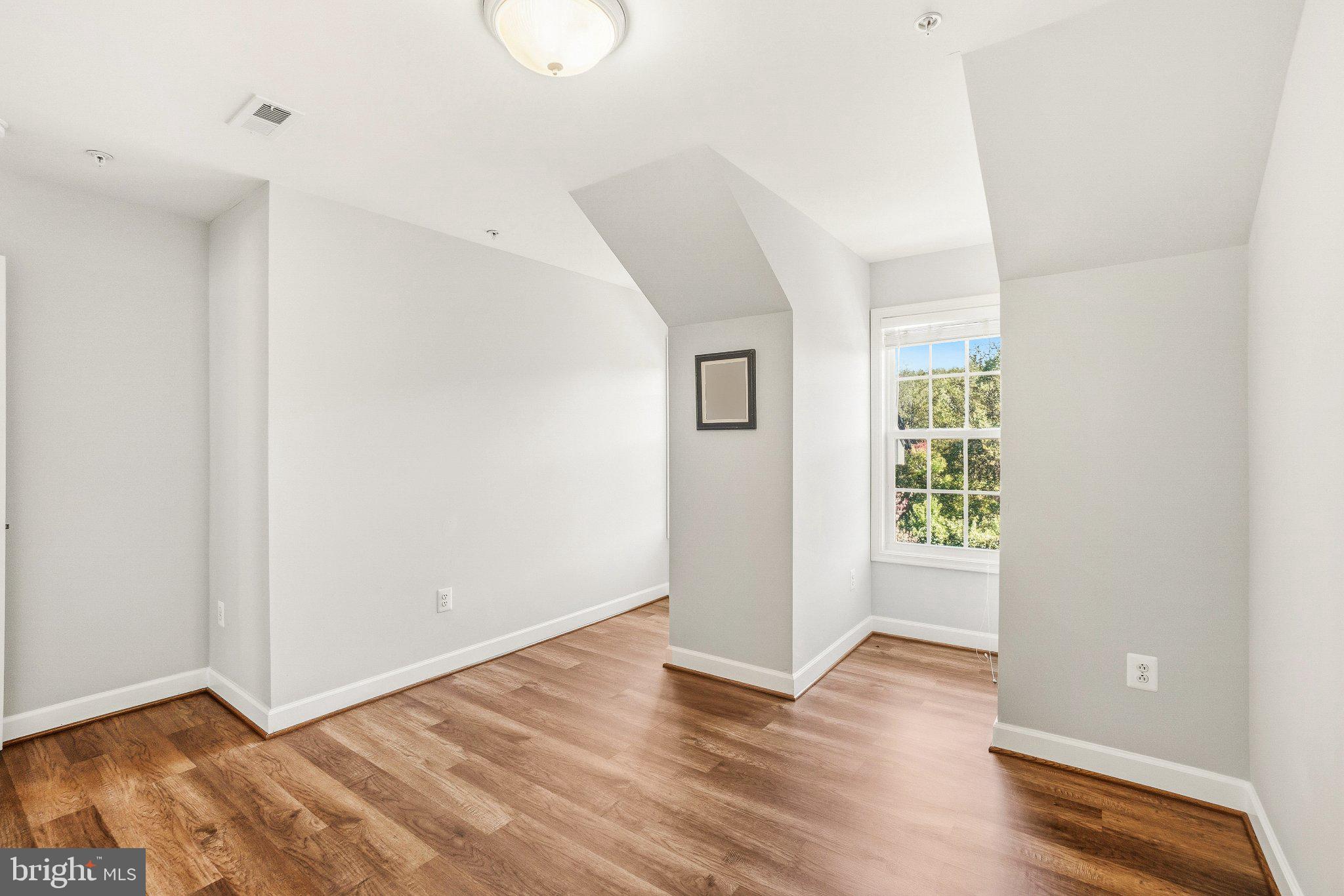 HIDDEN CREEK - Residential Lease