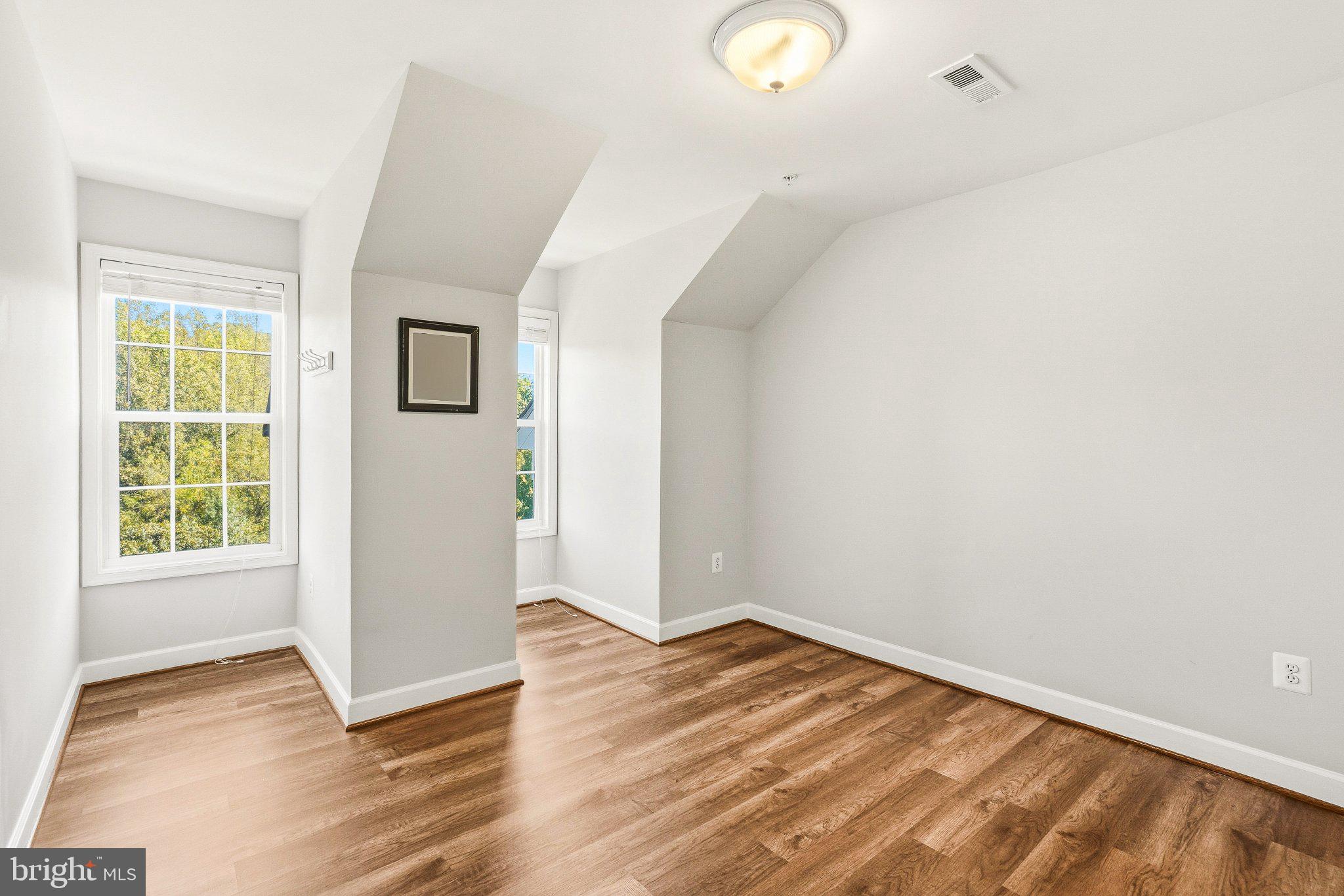 HIDDEN CREEK - Residential Lease
