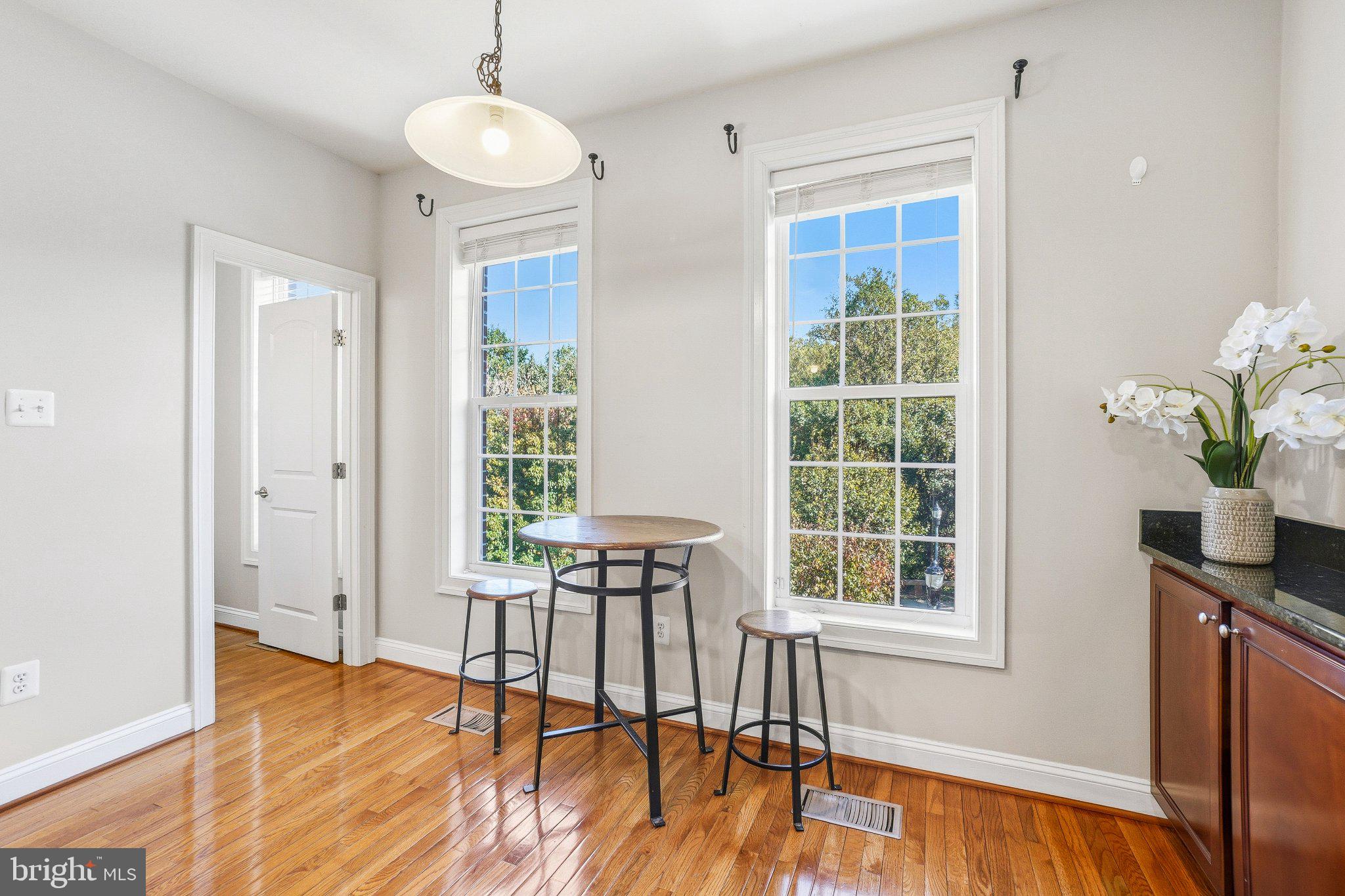 HIDDEN CREEK - Residential Lease