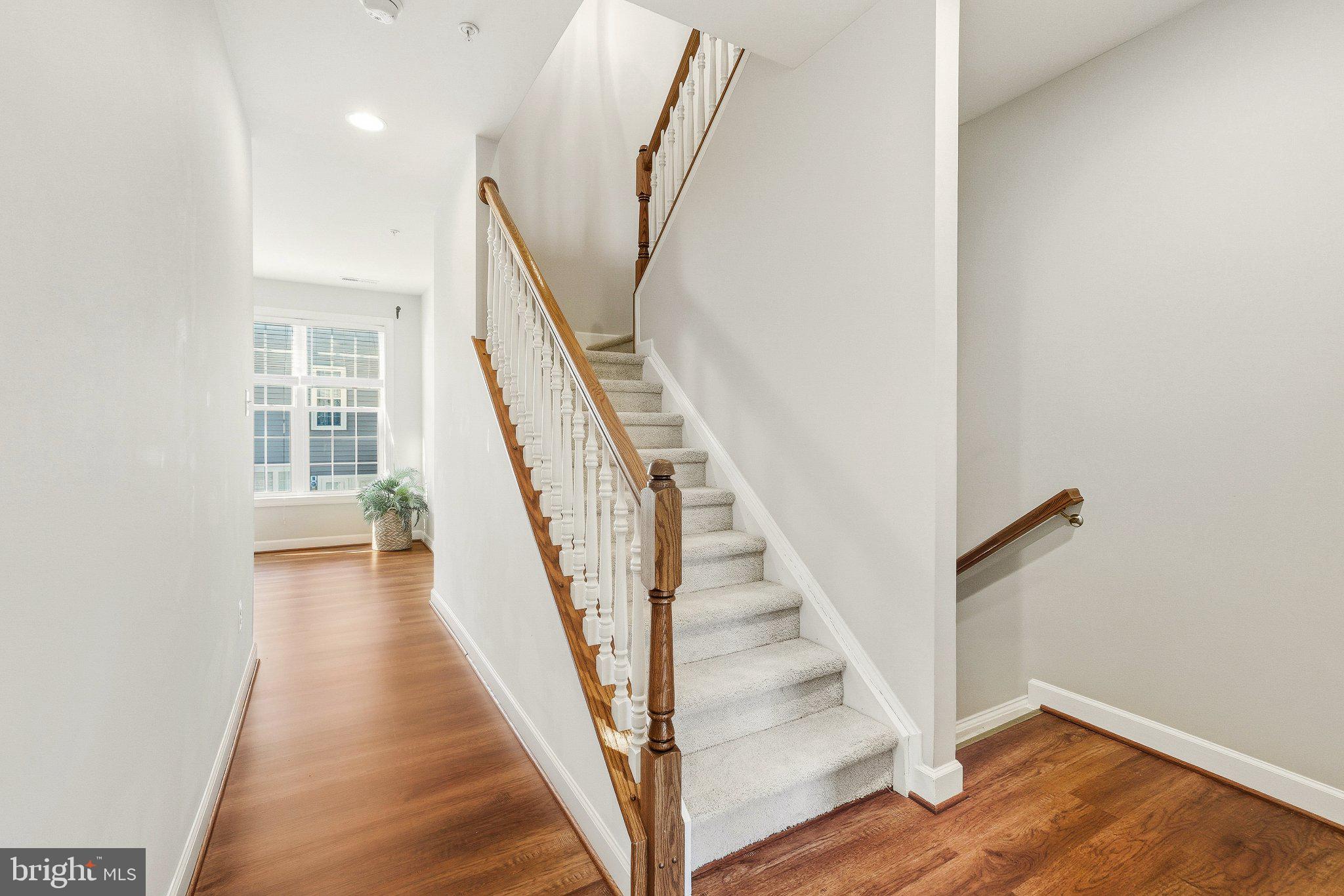 HIDDEN CREEK - Residential Lease