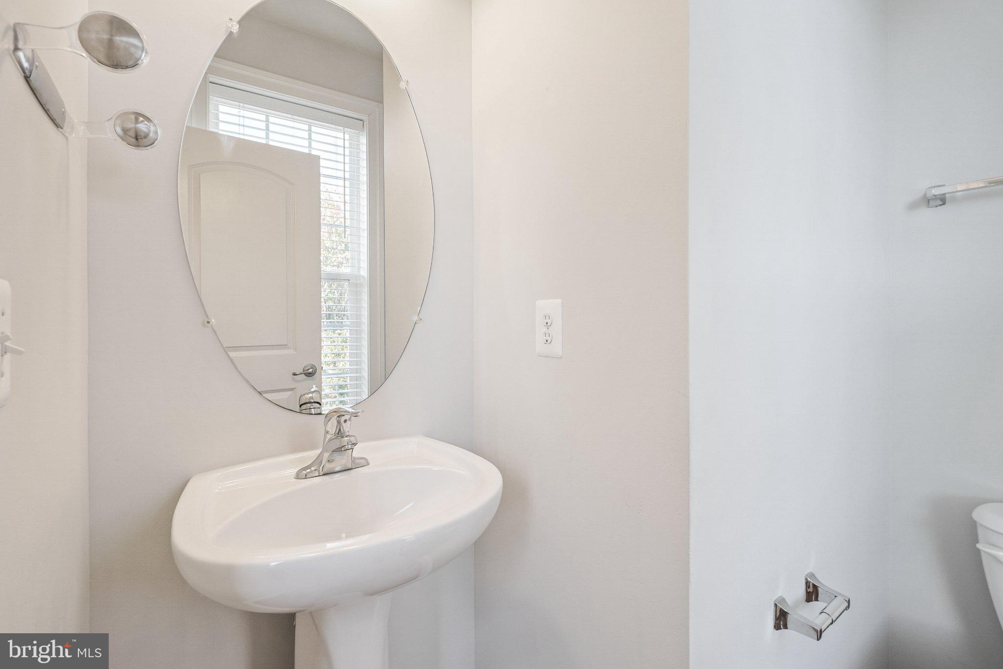 HIDDEN CREEK - Residential Lease