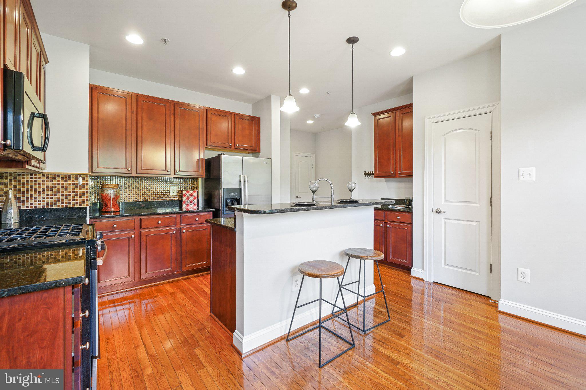 HIDDEN CREEK - Residential Lease