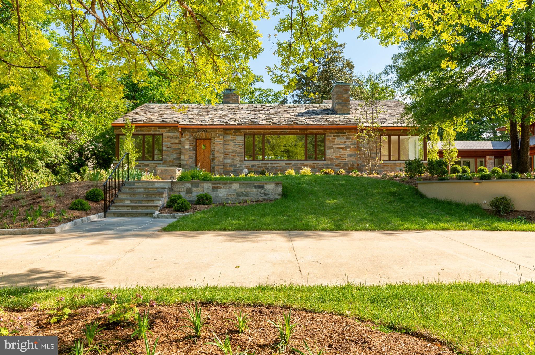 FOREST HILLS - Residential