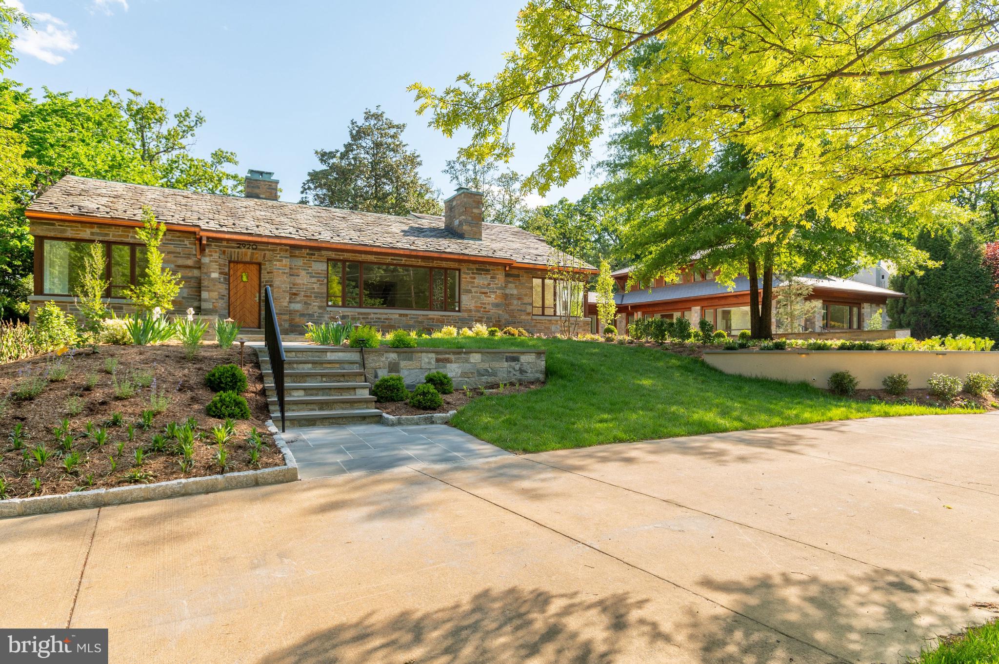 FOREST HILLS - Residential