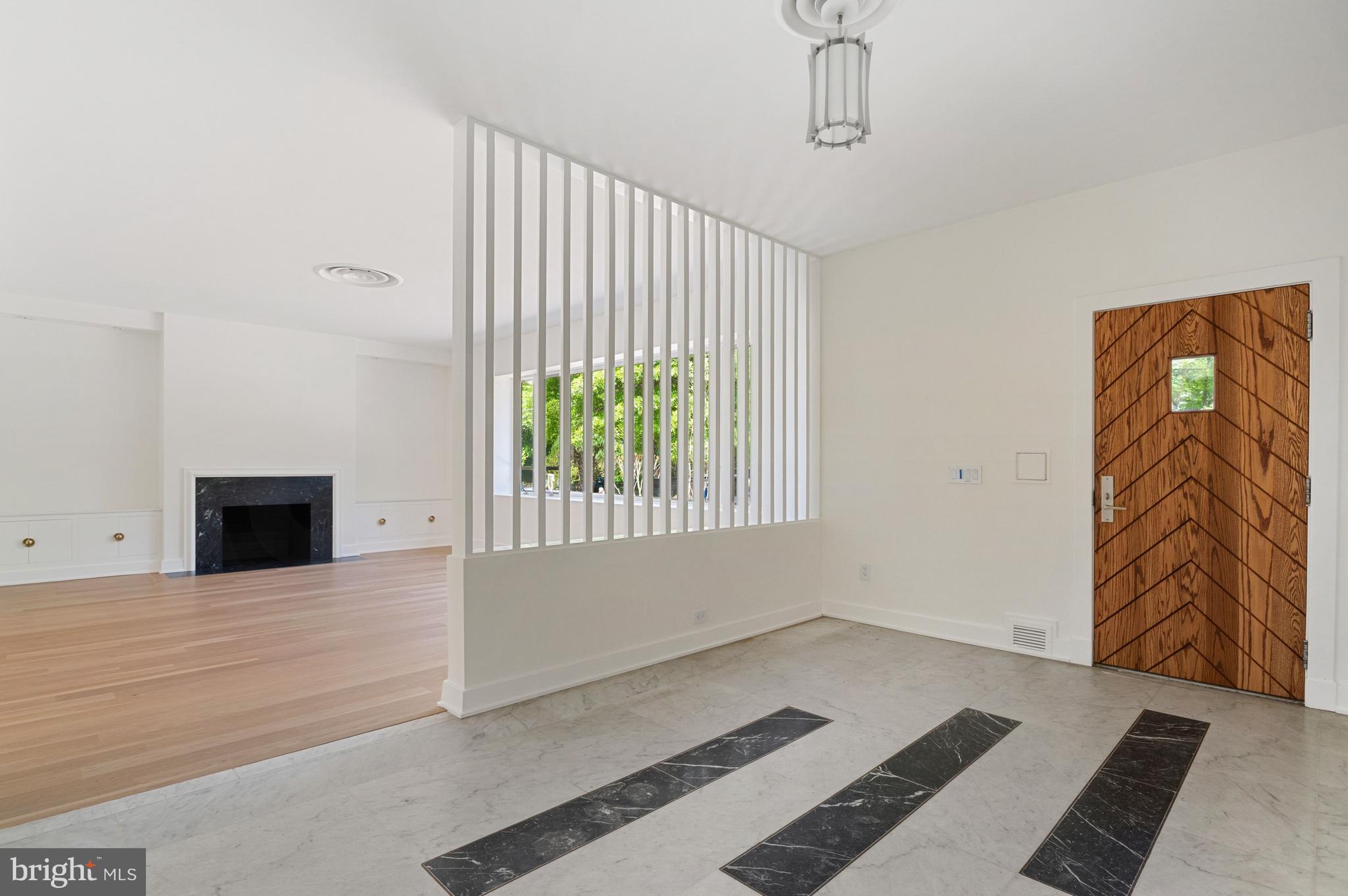 FOREST HILLS - Residential
