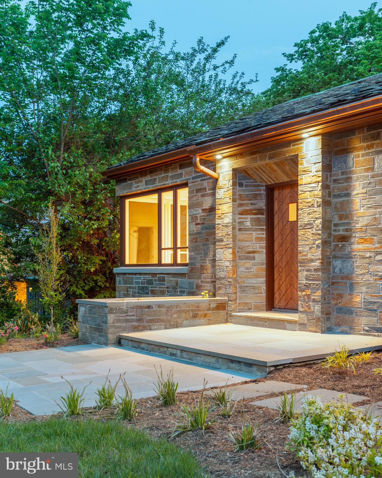 FOREST HILLS - Residential