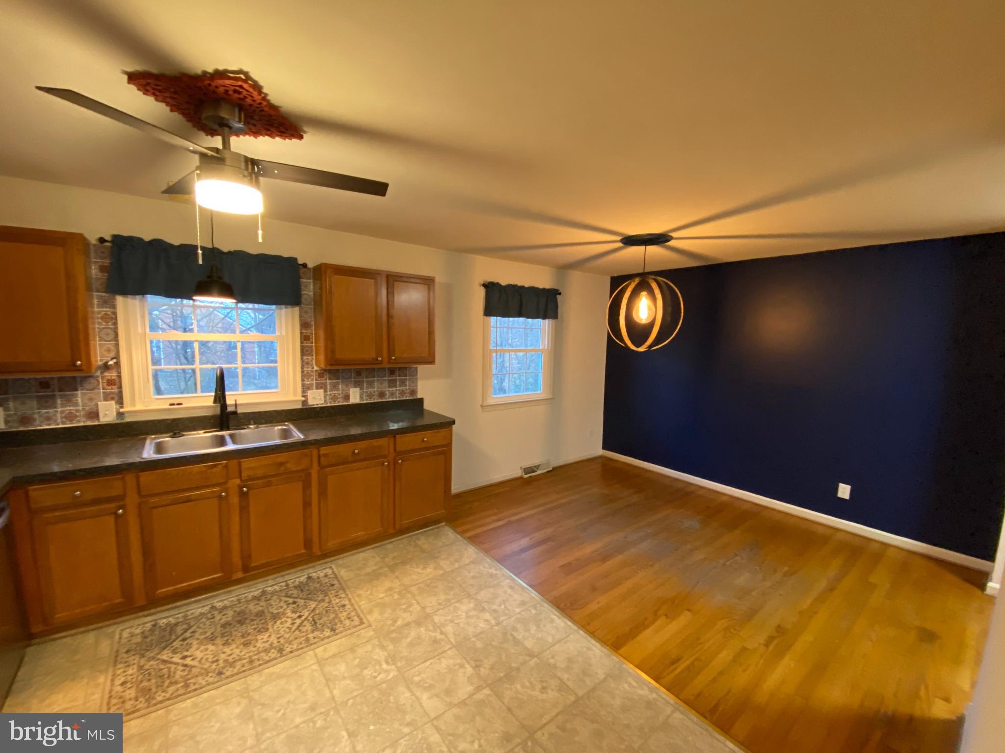 SPRING VALLEY - Residential Lease