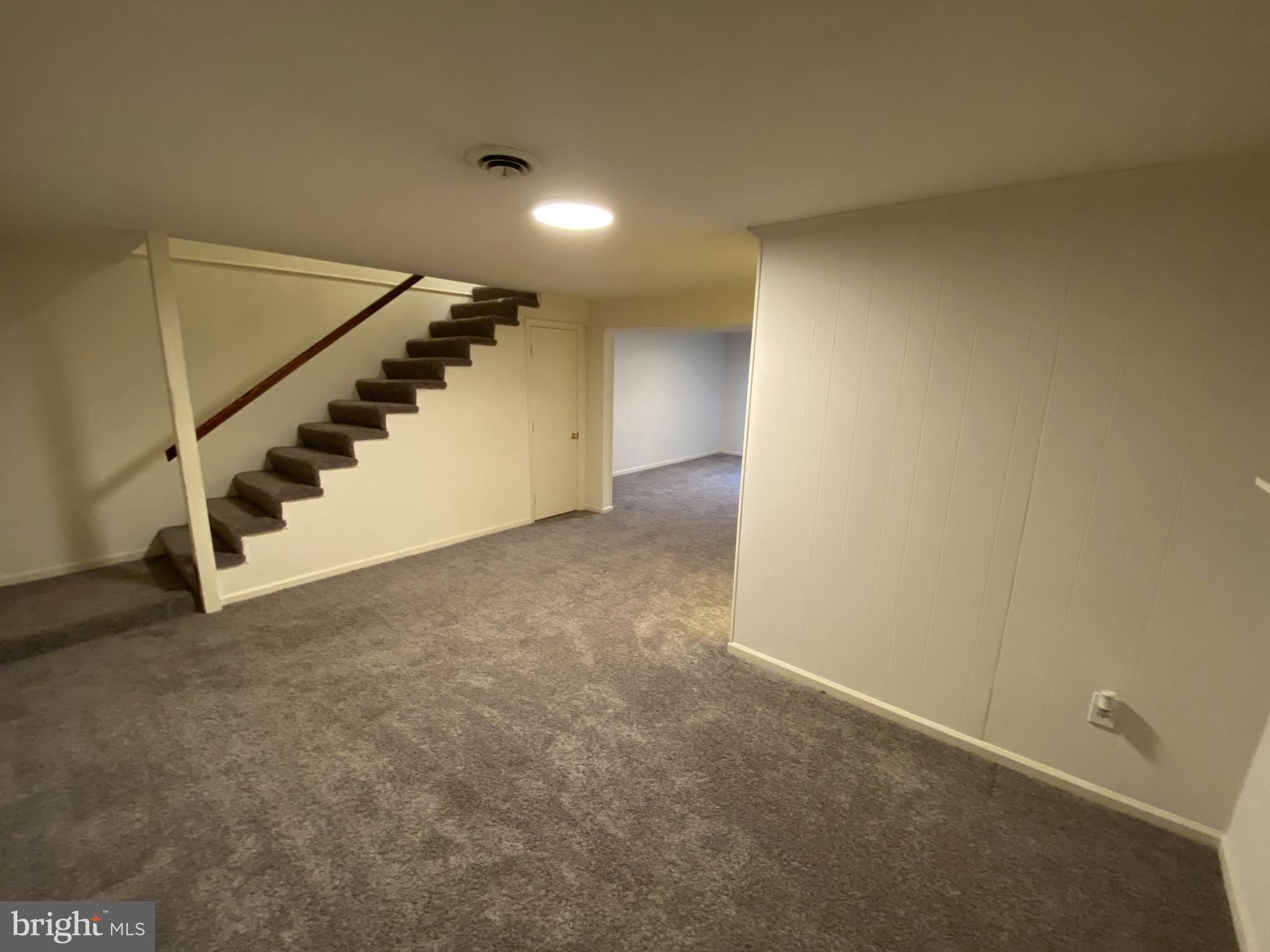 SPRING VALLEY - Residential Lease