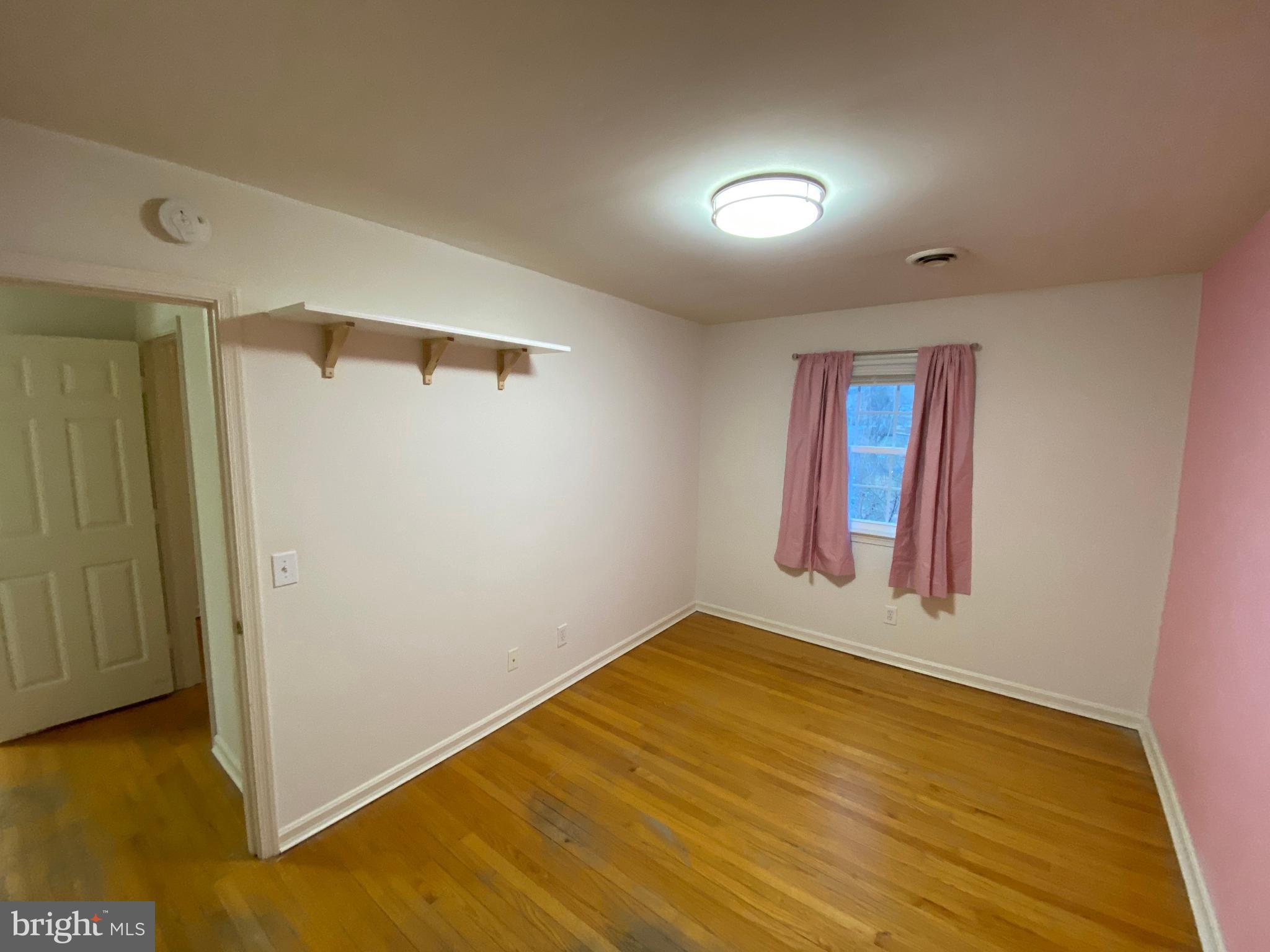 SPRING VALLEY - Residential Lease