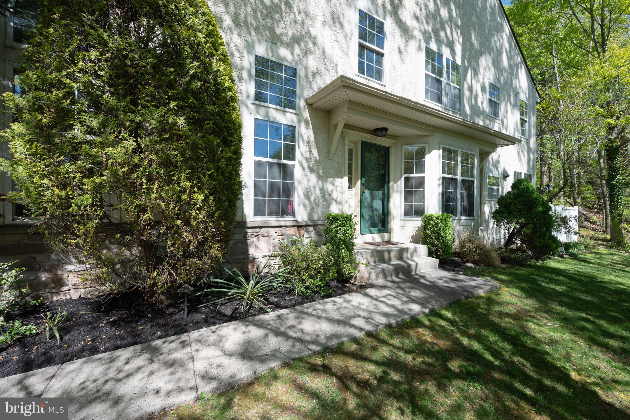 DRESHERBROOKE - Residential