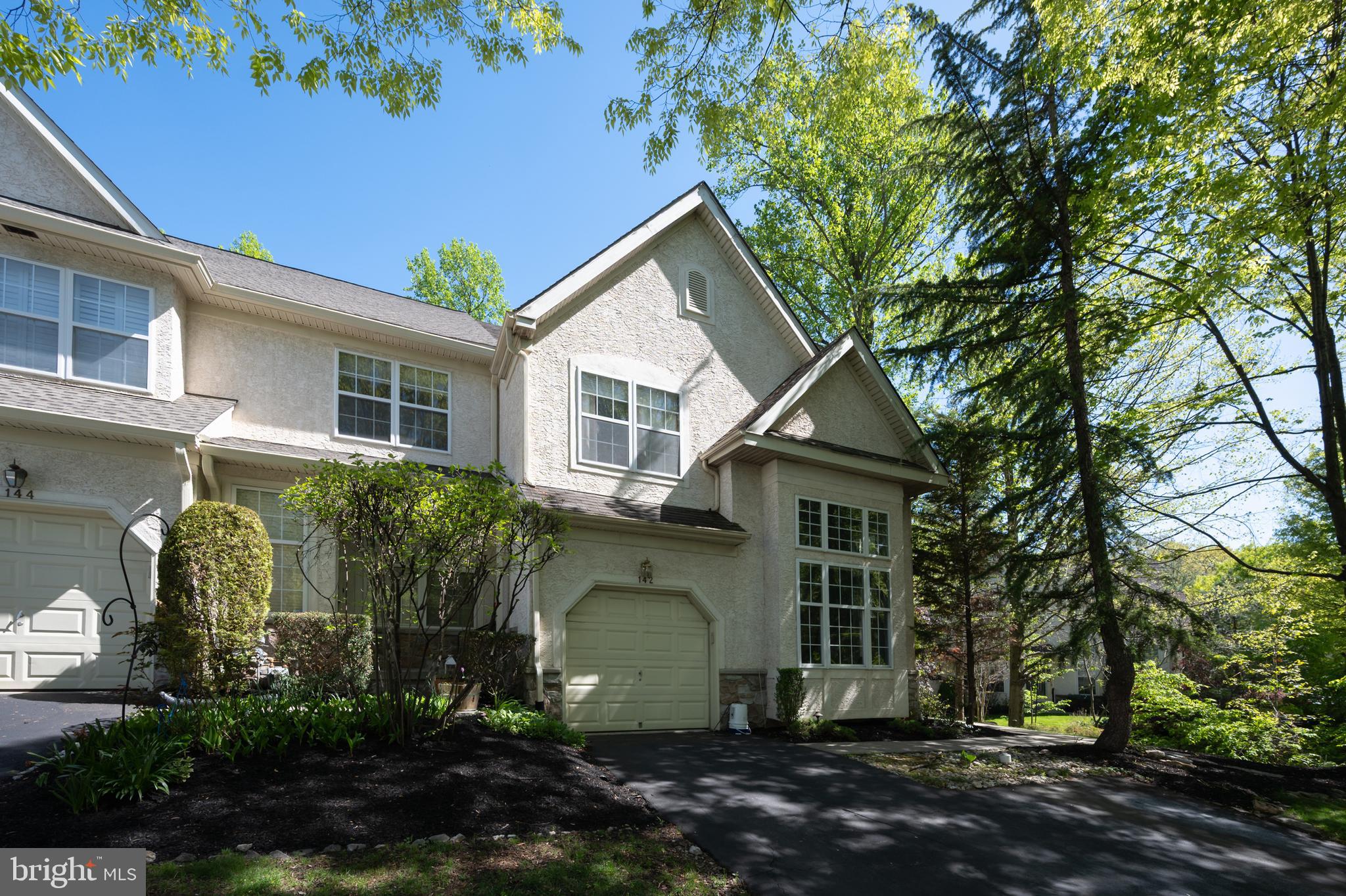 DRESHERBROOKE - Residential