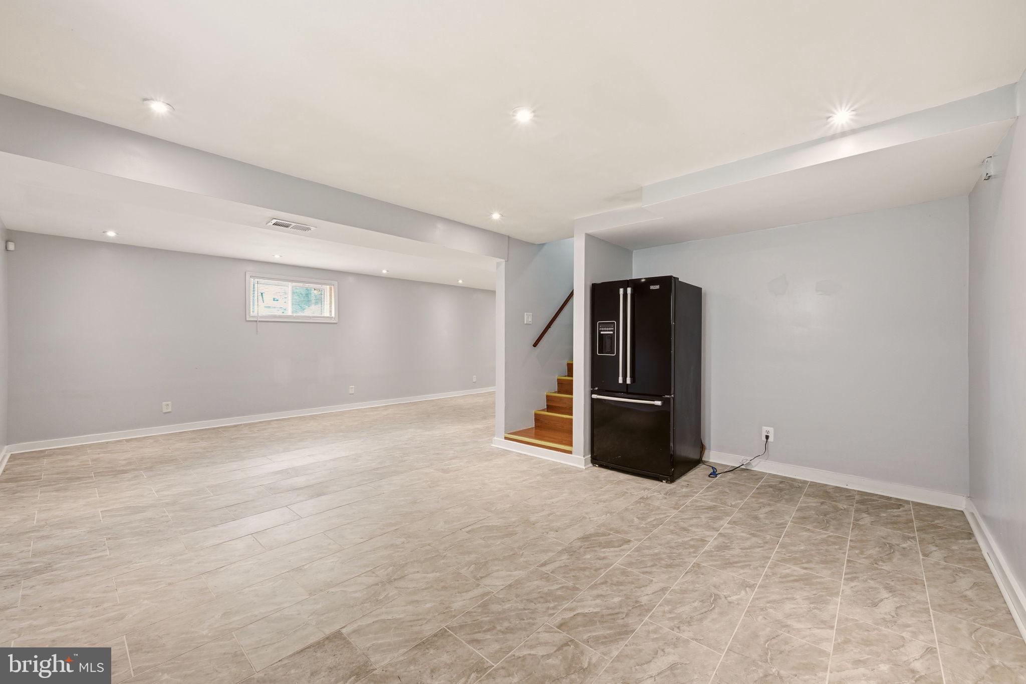 LAKELAND - Residential