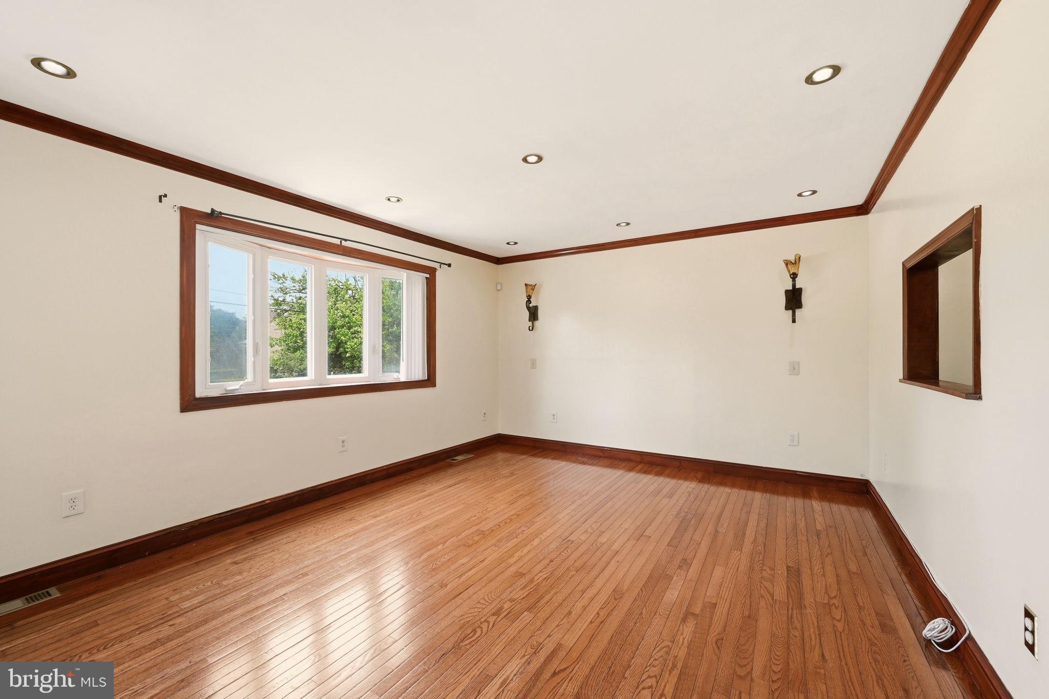 LAKELAND - Residential