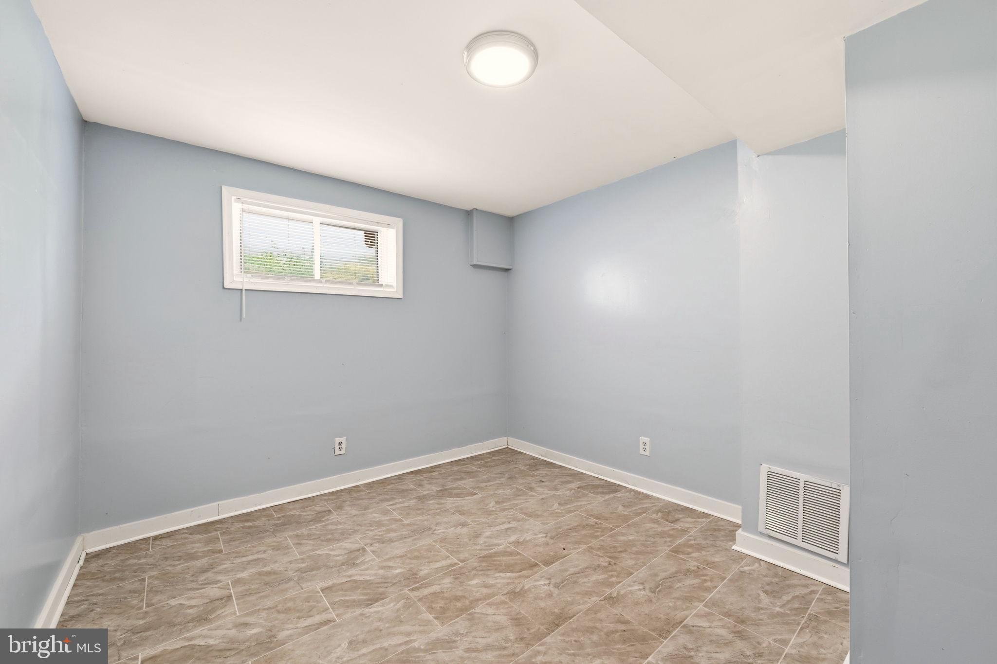 LAKELAND - Residential