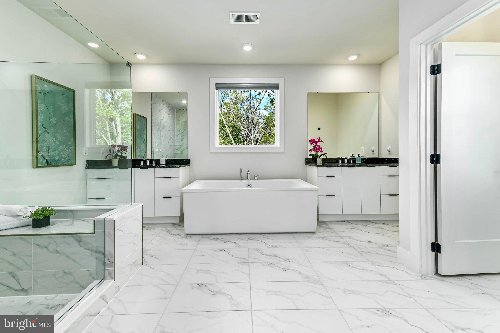 LENAH MILL - Residential