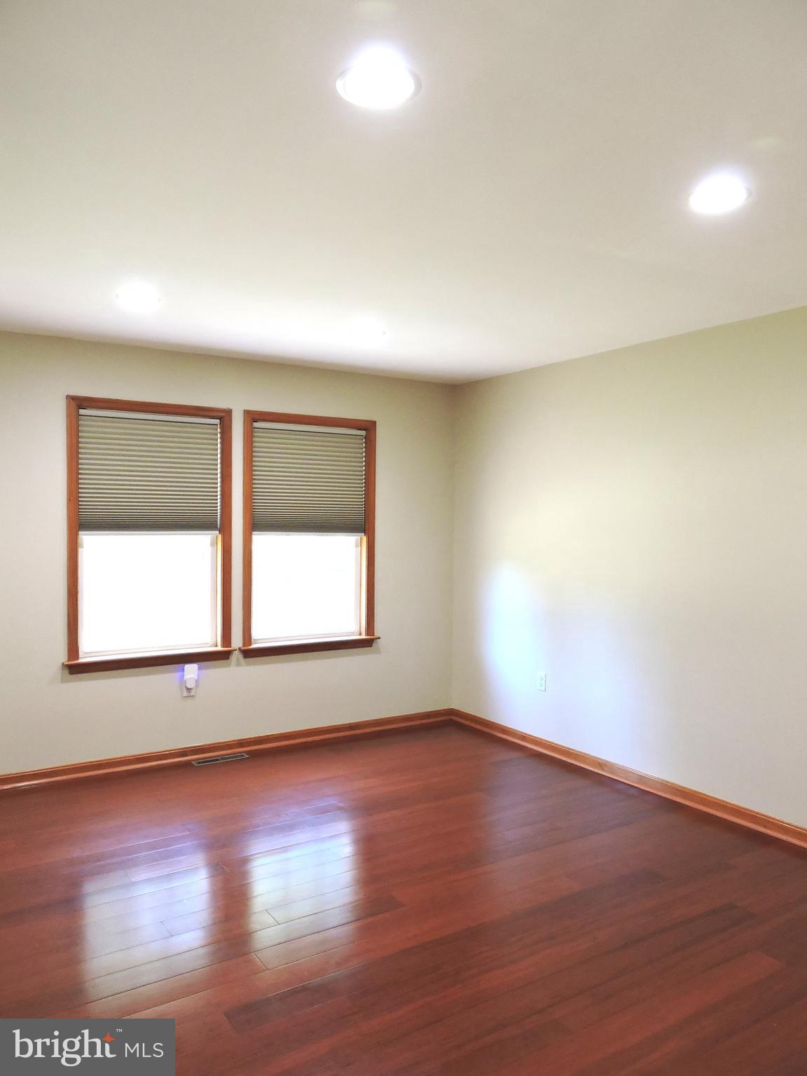 SOUTH SHORES - Residential