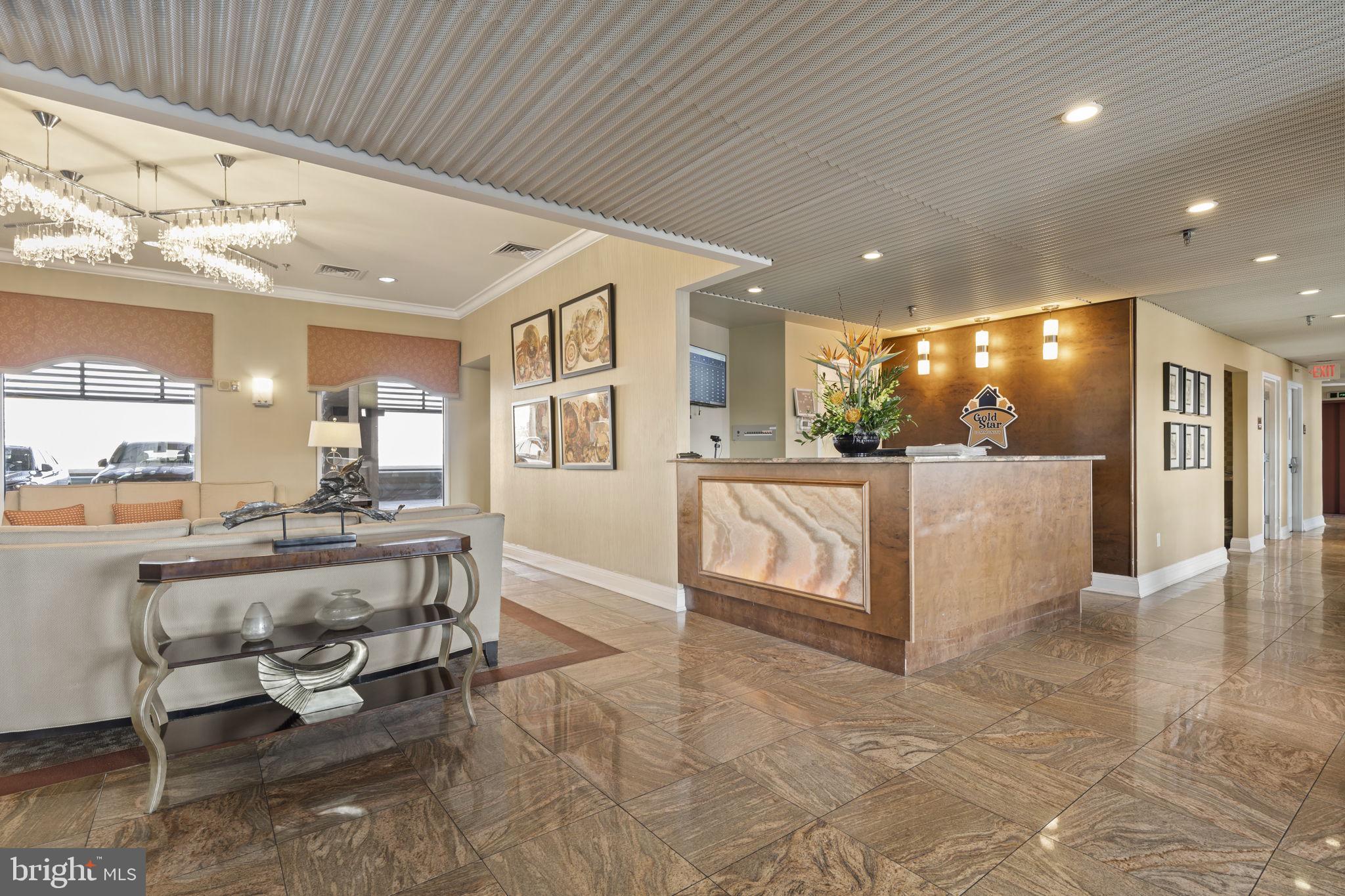 DOCKSIDE CONDOMINIUM - Residential