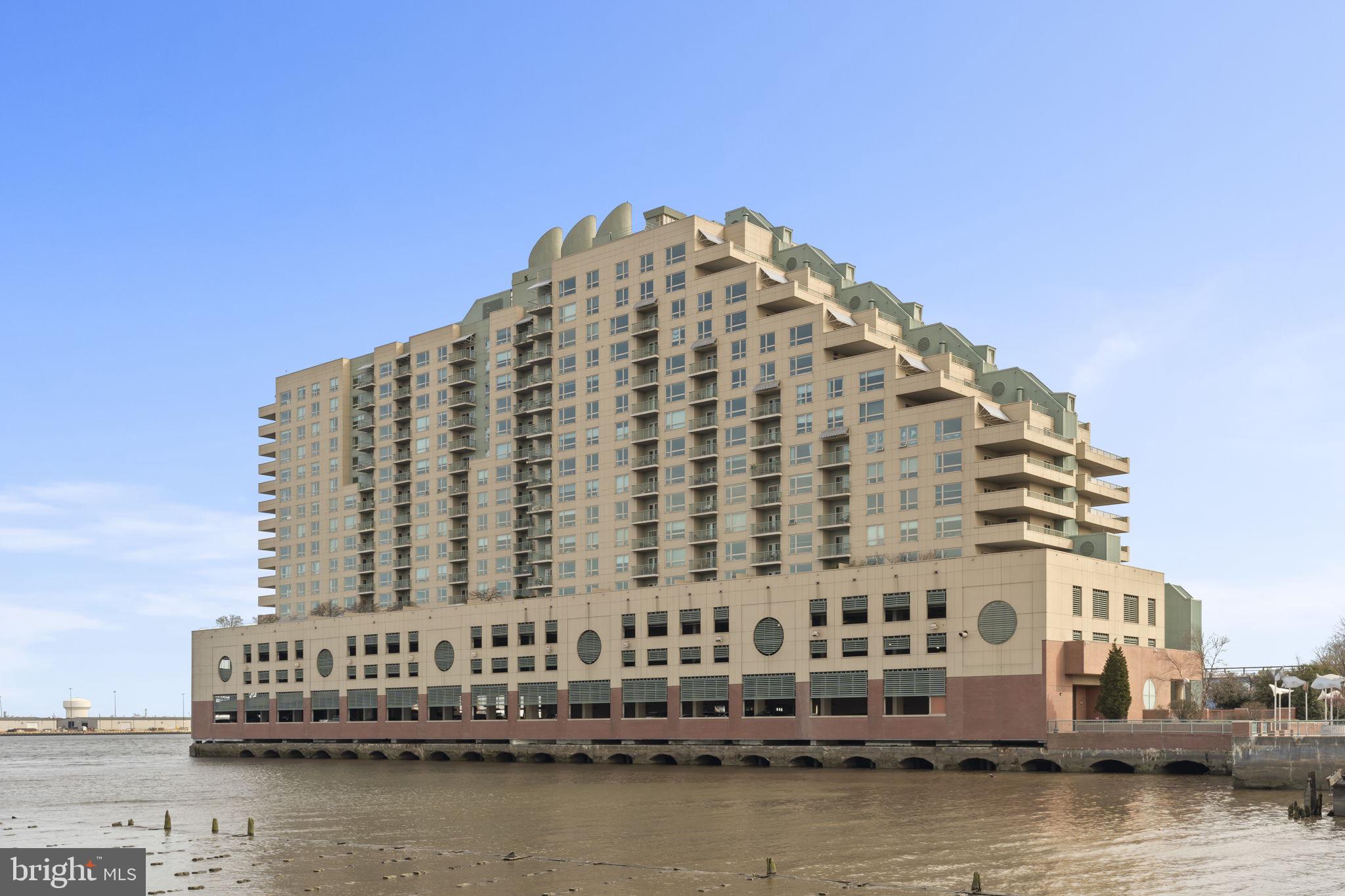 DOCKSIDE CONDOMINIUM - Residential