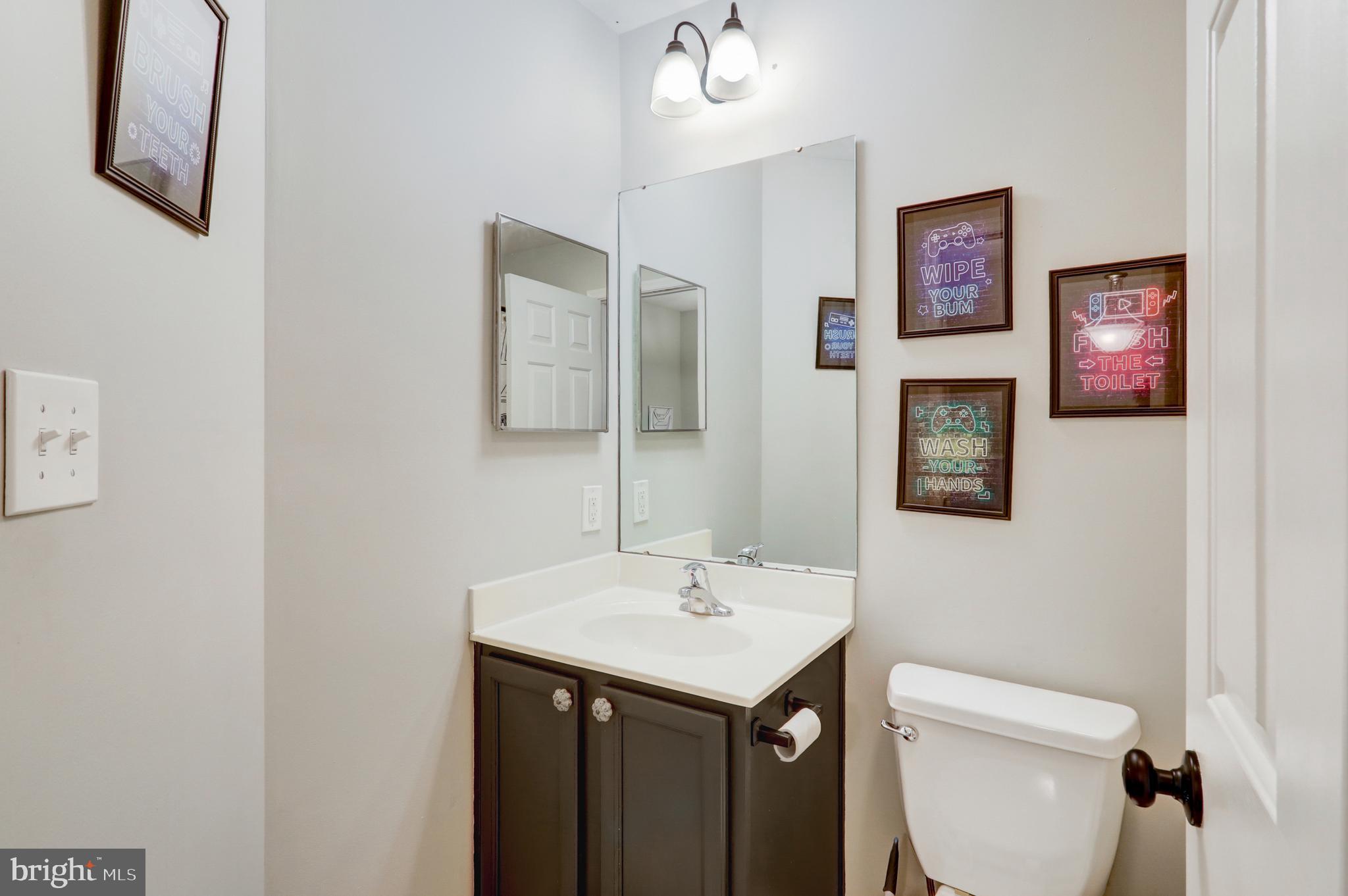 MANOR OAKS - Residential