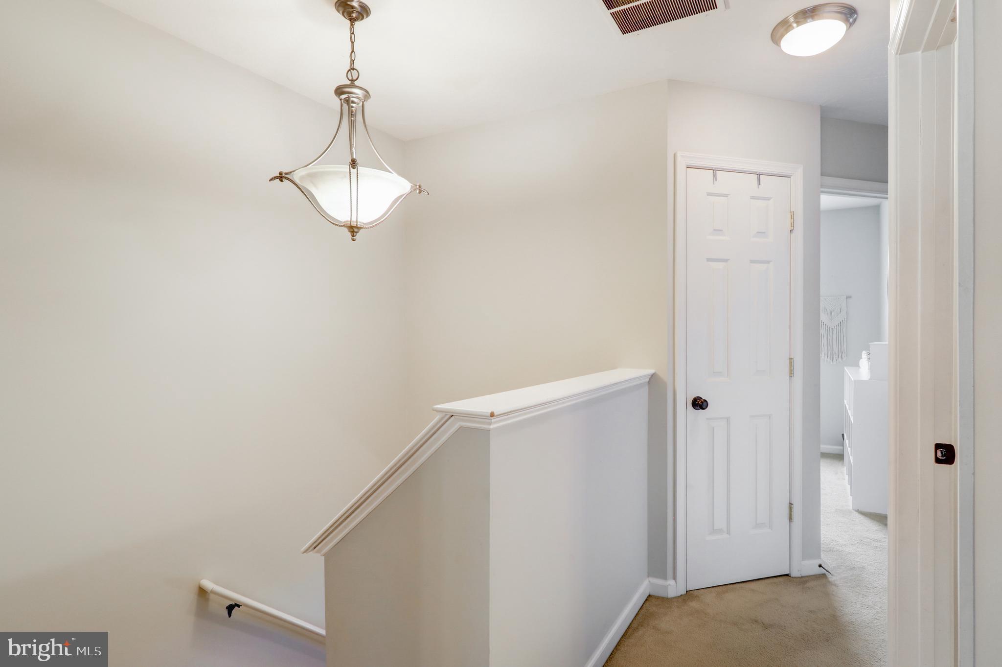 MANOR OAKS - Residential