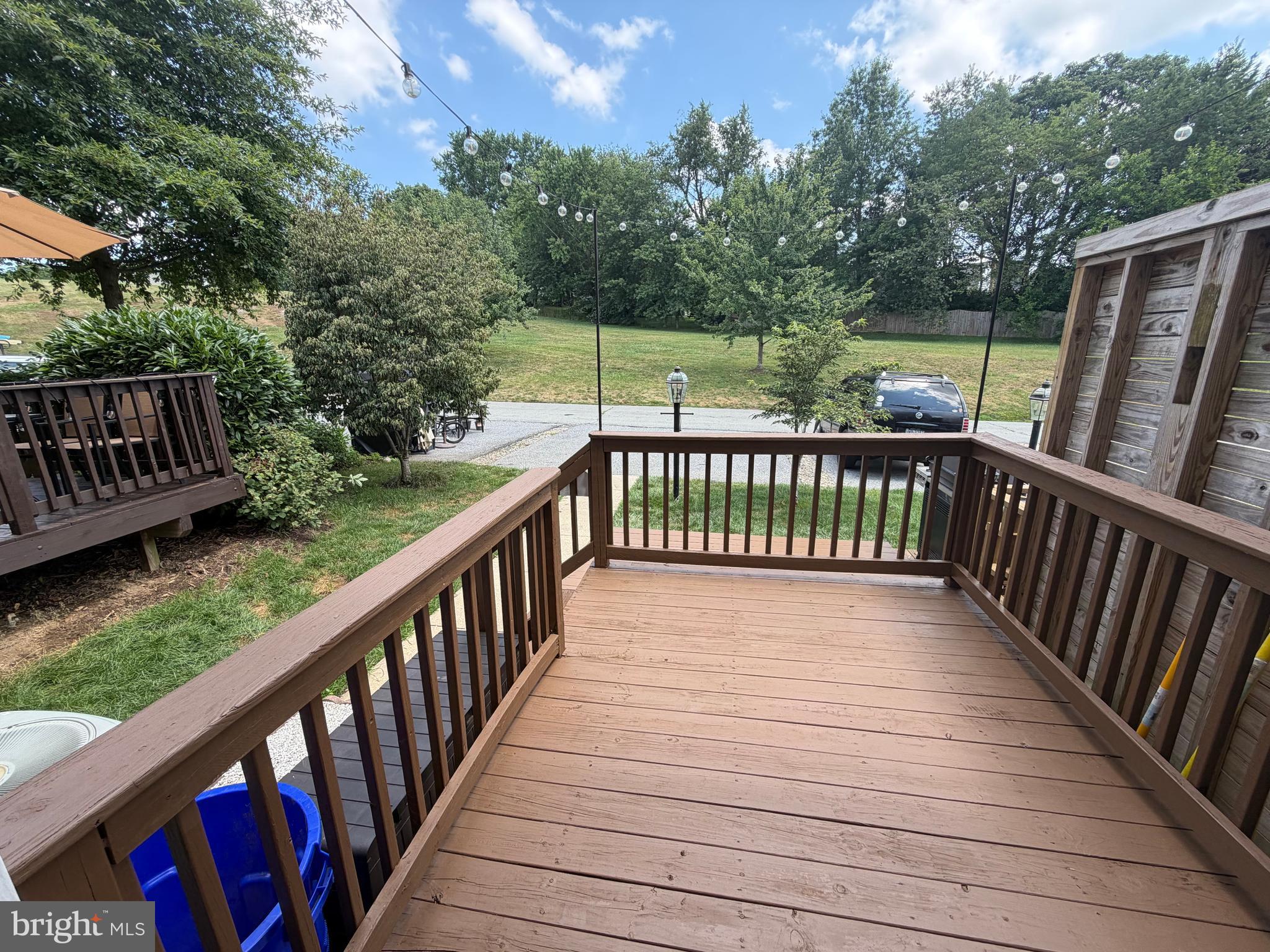 MANOR OAKS - Residential