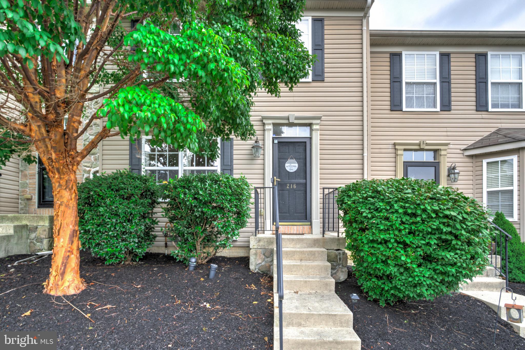 MANOR OAKS - Residential