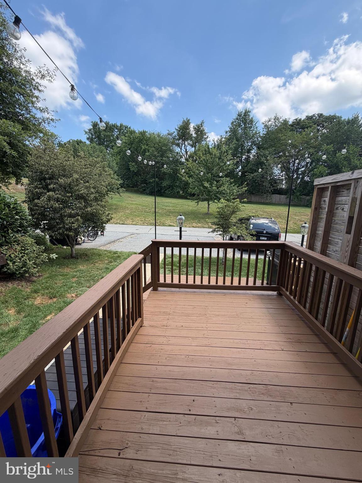 MANOR OAKS - Residential