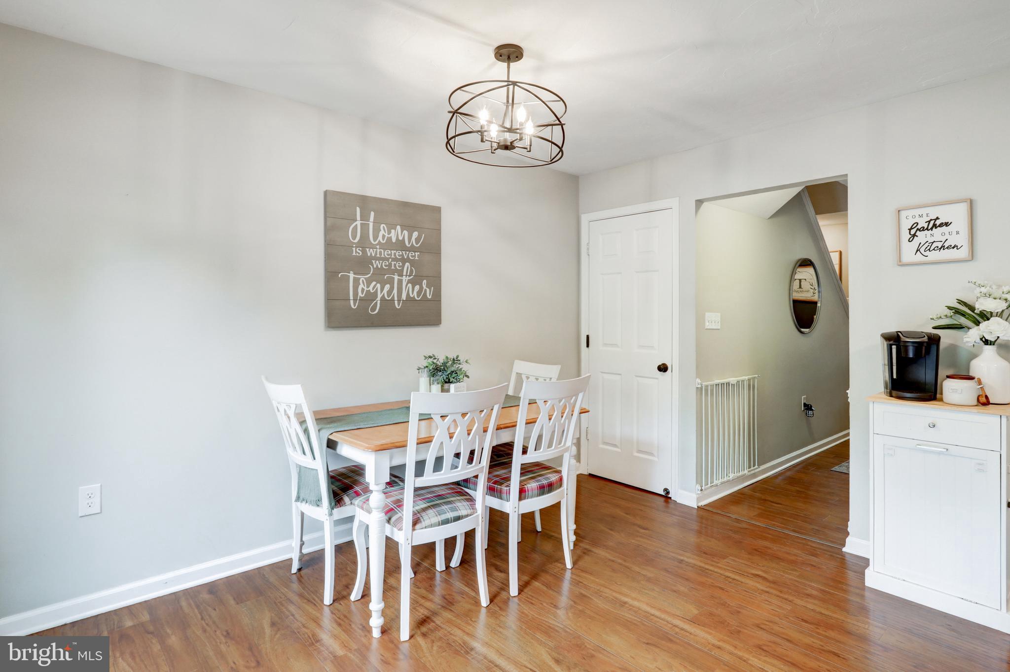 MANOR OAKS - Residential
