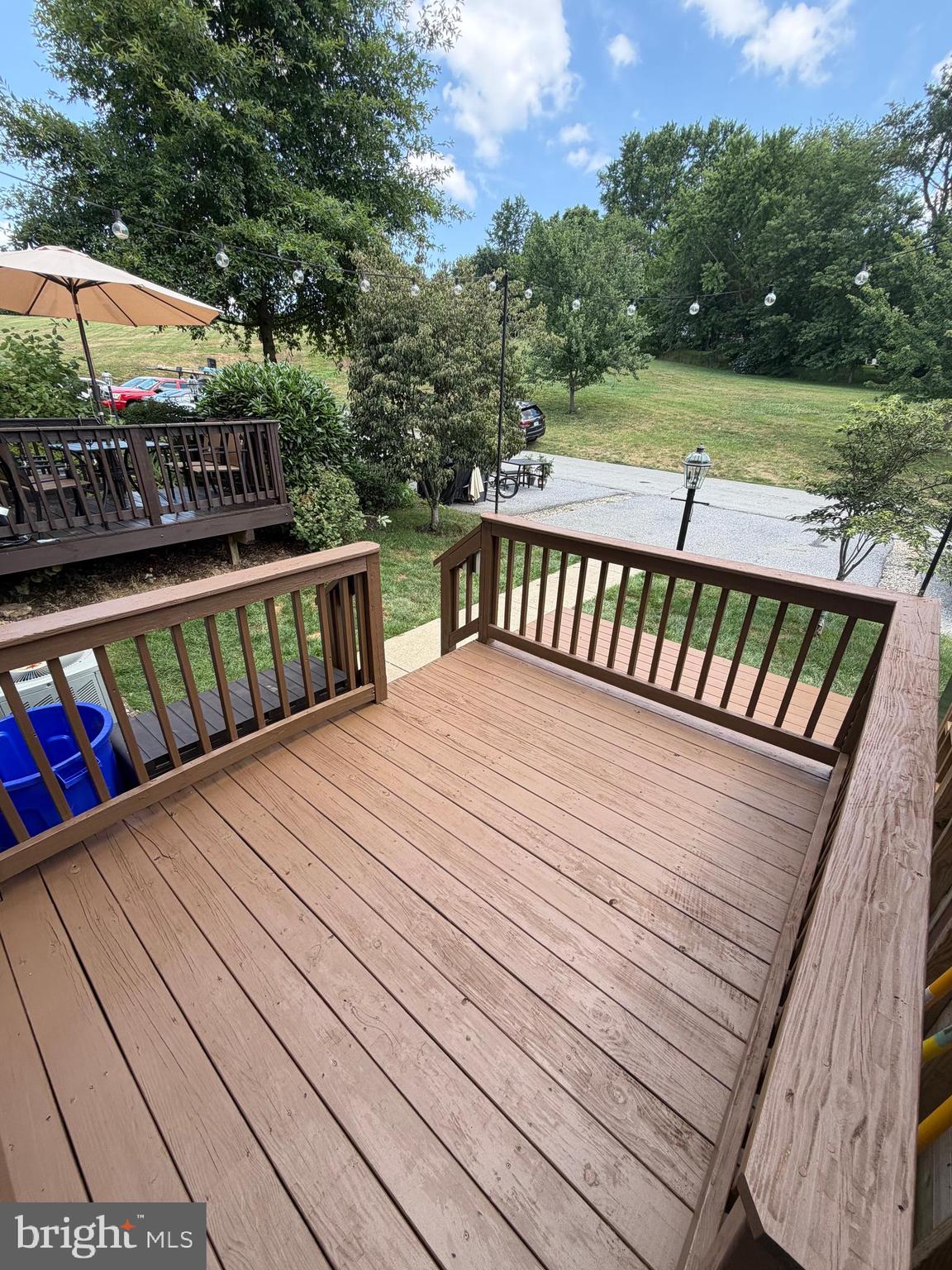 MANOR OAKS - Residential