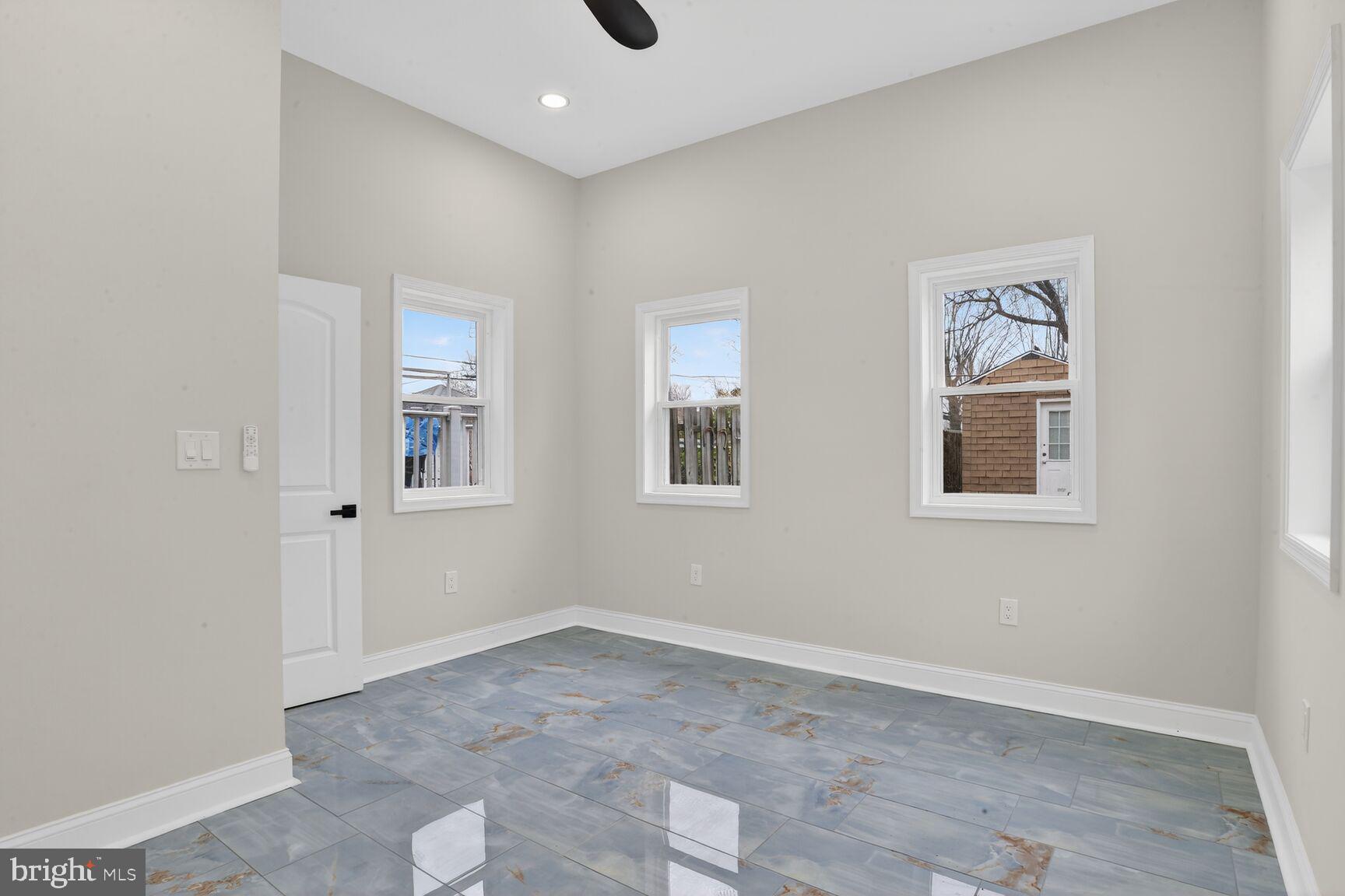 BROOKLYN - Residential