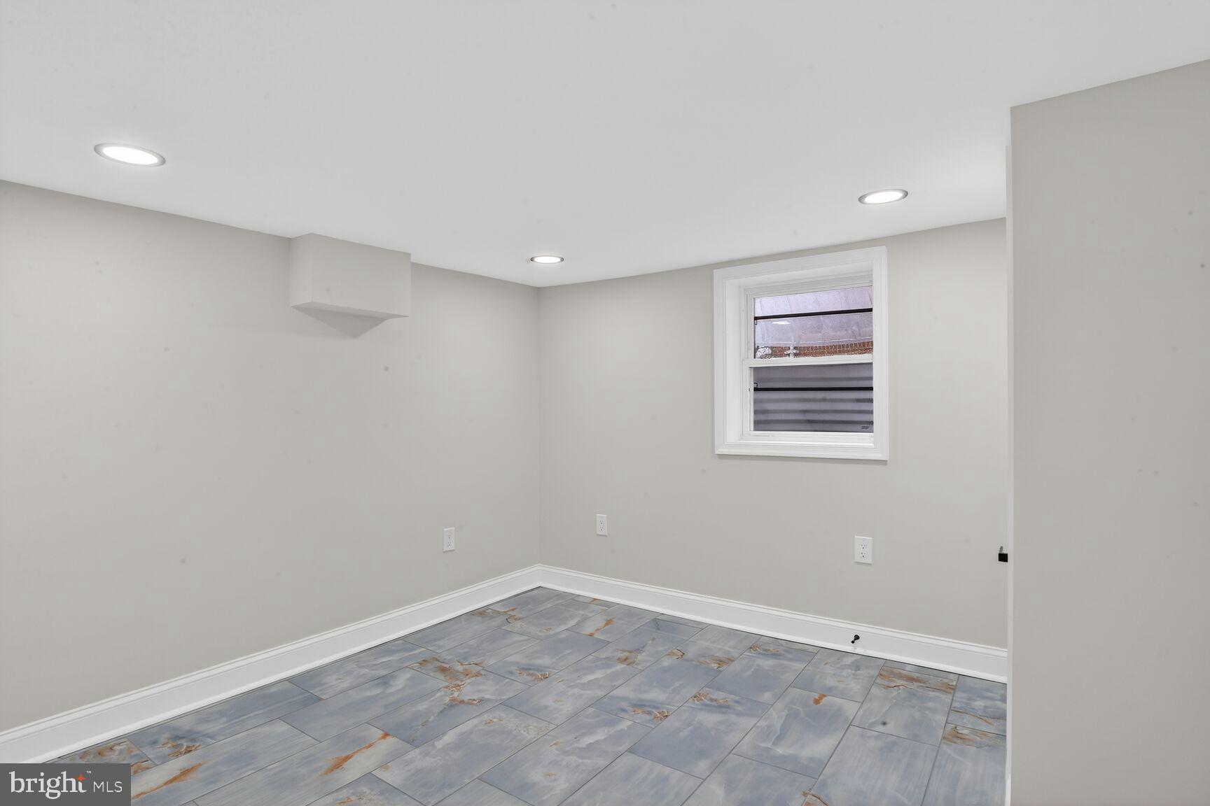 BROOKLYN - Residential