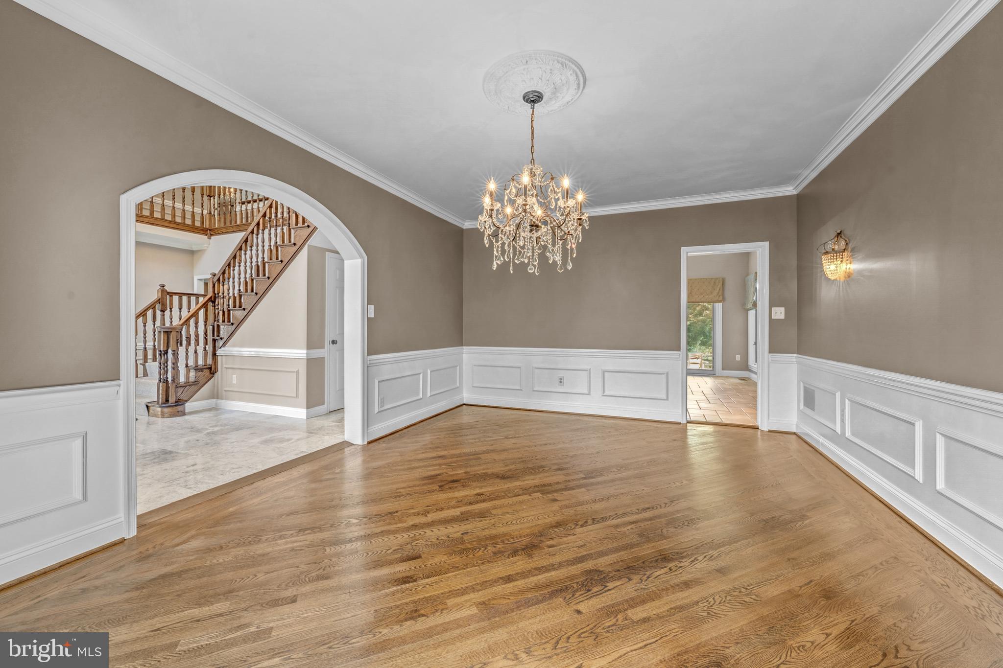 SADDLE RIDGE - Residential