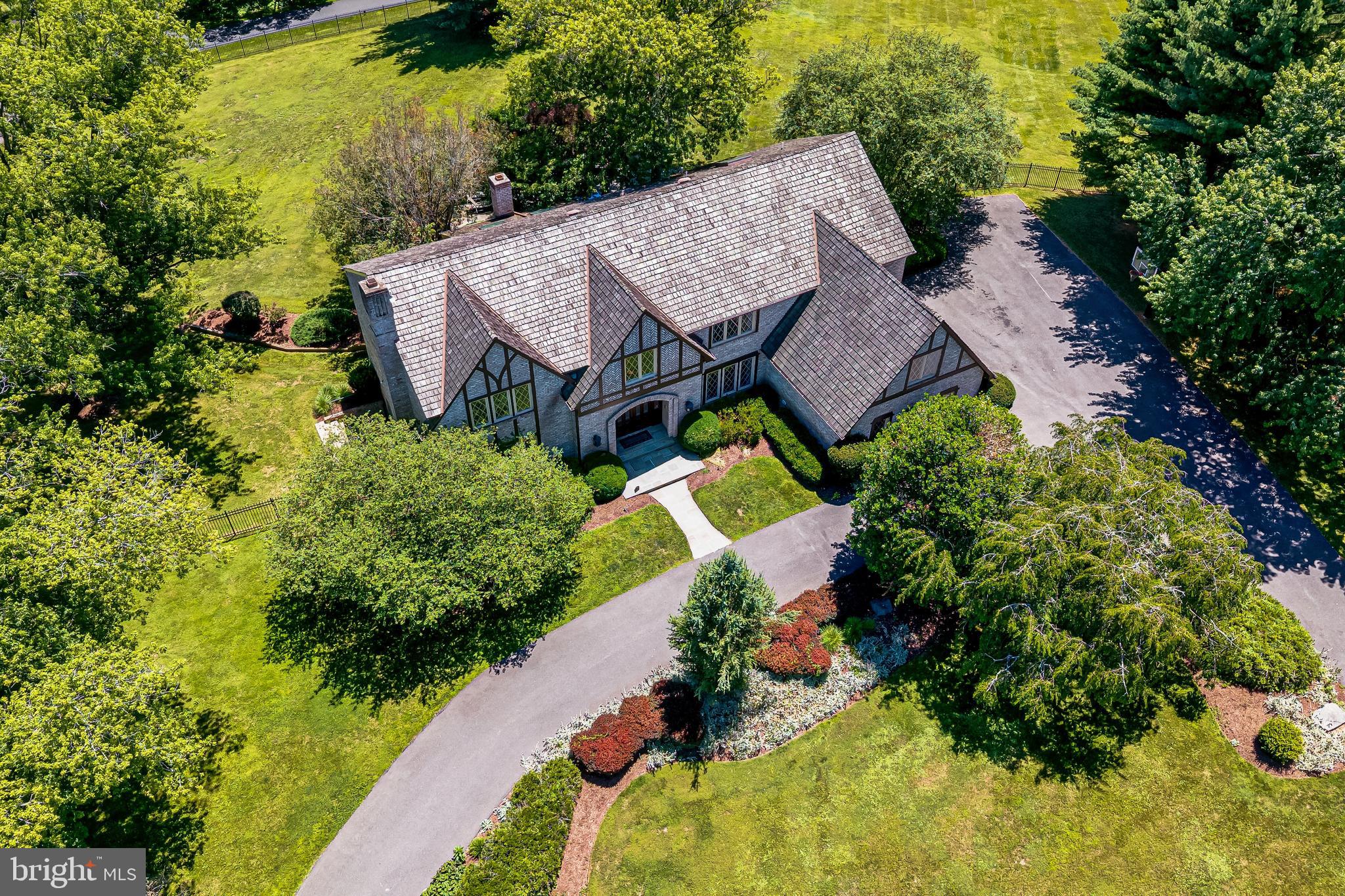 SADDLE RIDGE - Residential